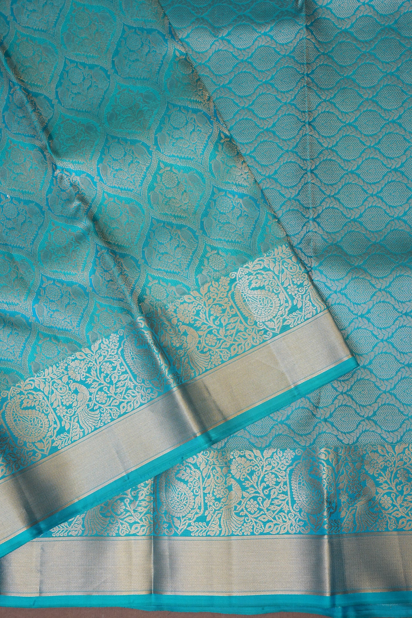 Aqua Blue Pure Kanchivaram Silk Saree with Elegant Antique Gold Zari Weave|Silk Mark Certified.