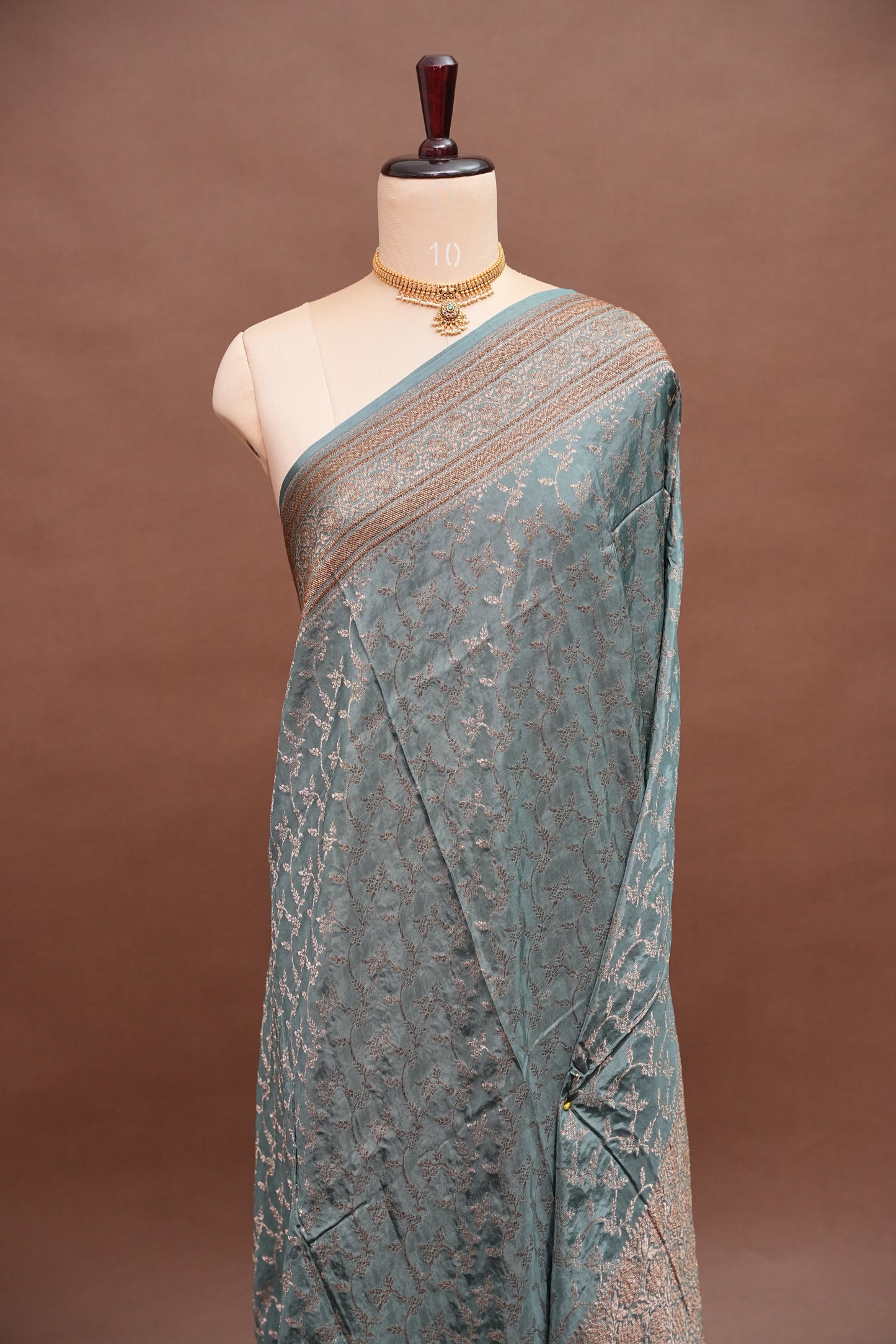 Khaddi Georgette Crepe Silk Saree with Antique Border – Blue Grey