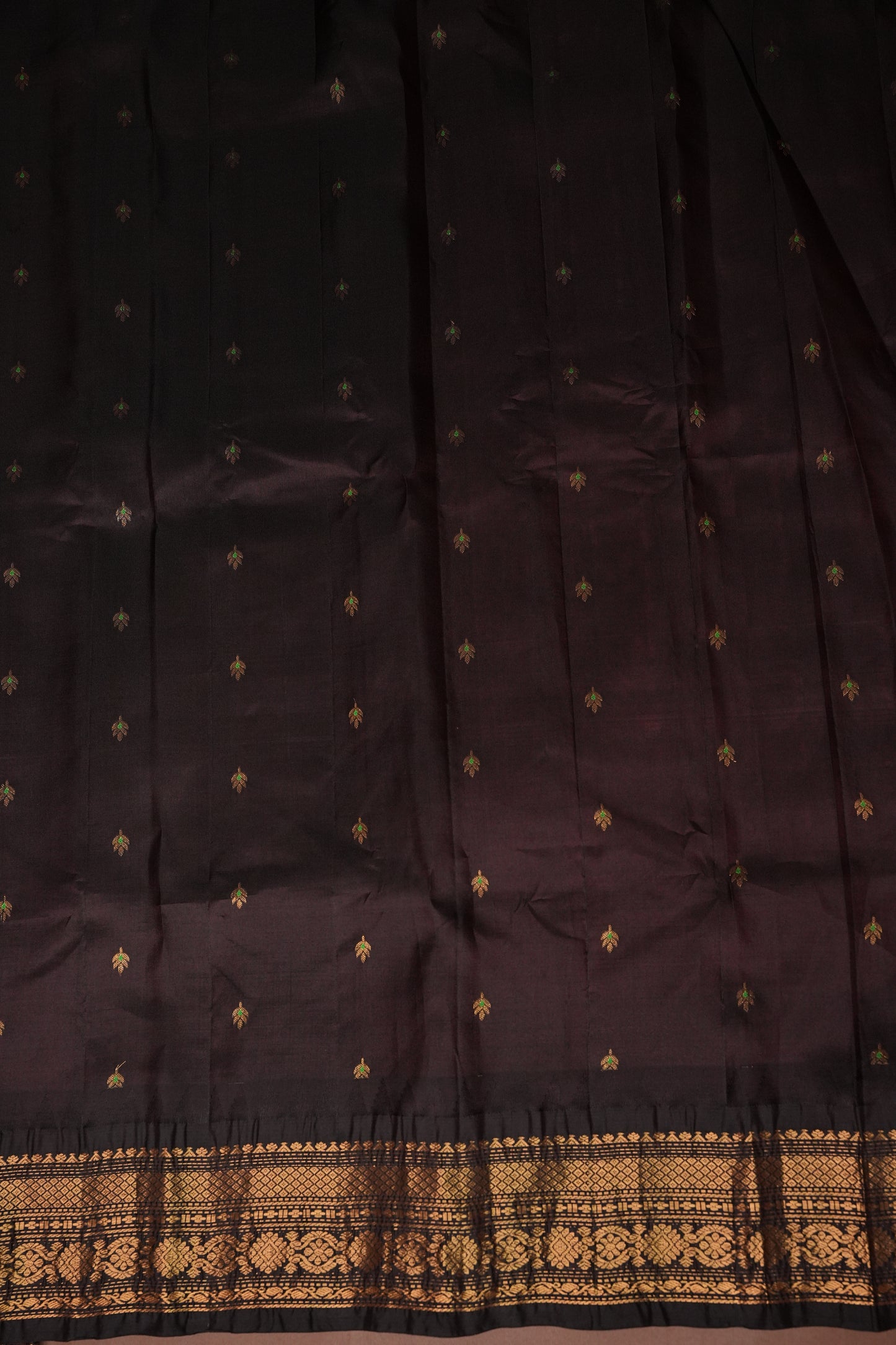 Pure Gadwal Silk Saree - Orange and Black