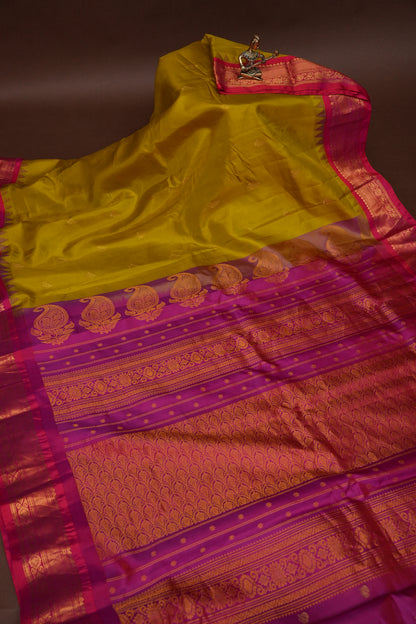 Pure Gadwal Silk Saree - Parrot Green and Hot Pink