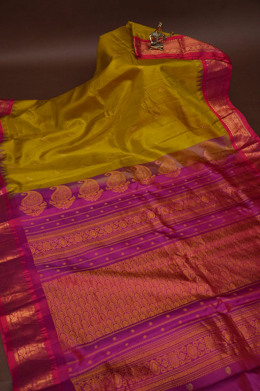 Pure Gadwal Silk Saree - Parrot Green and Hot Pink