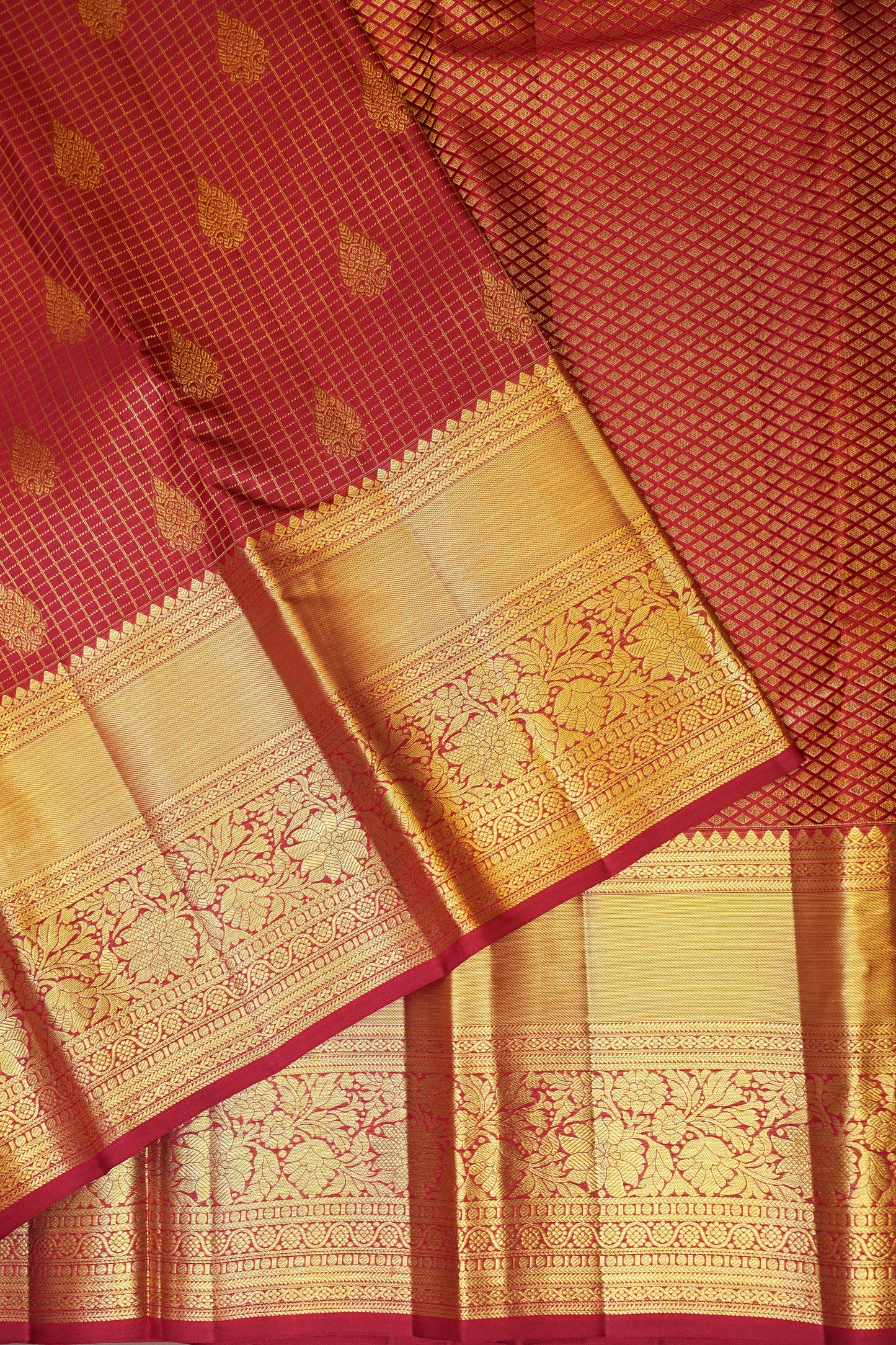 Bridal Deep Red Pure Kanchivaram Silk Saree with Classic Gold Zari Weave|Silk Mark Certified.