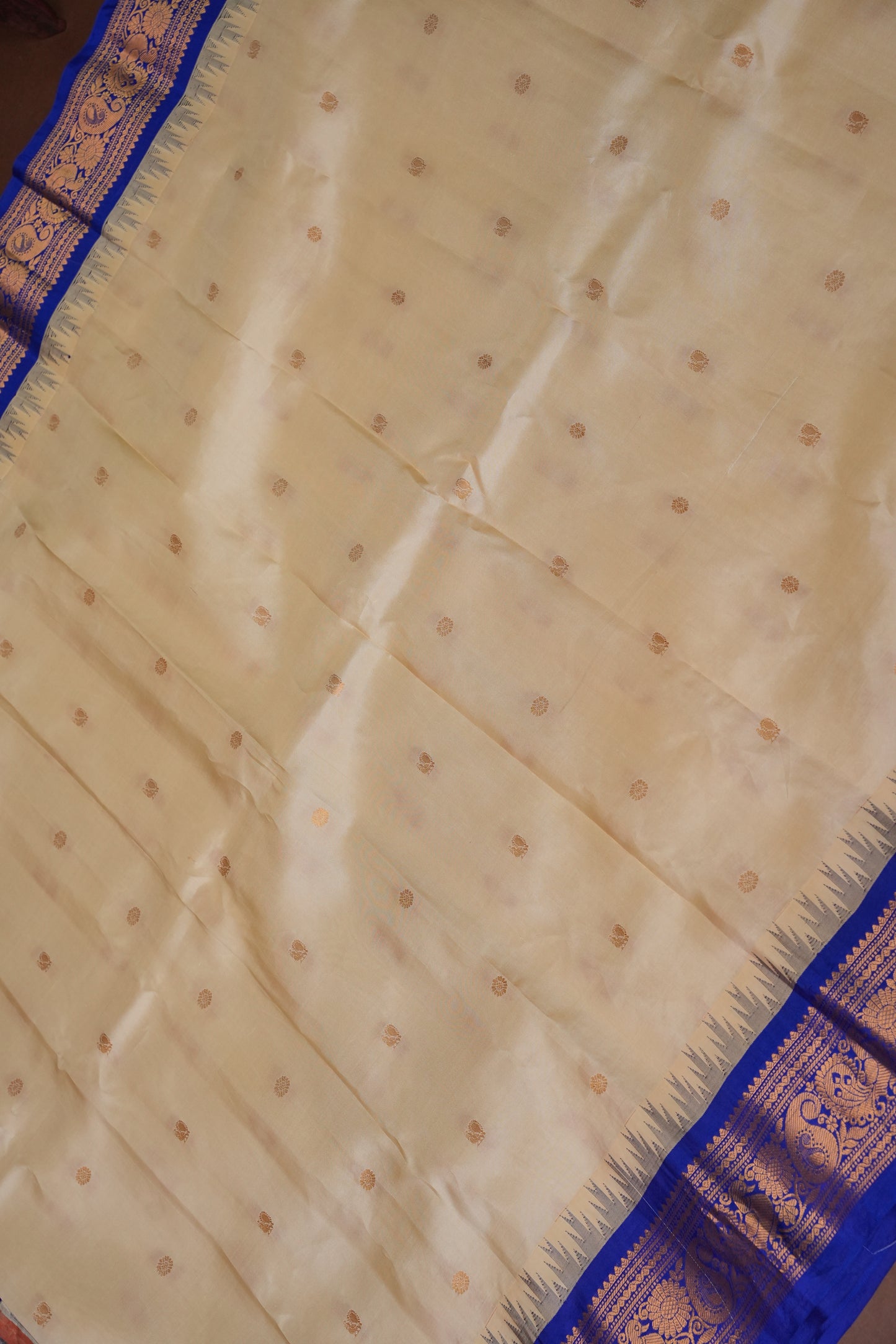 Pure Gadwal Silk Saree - Soft Ivory and Royal Blue