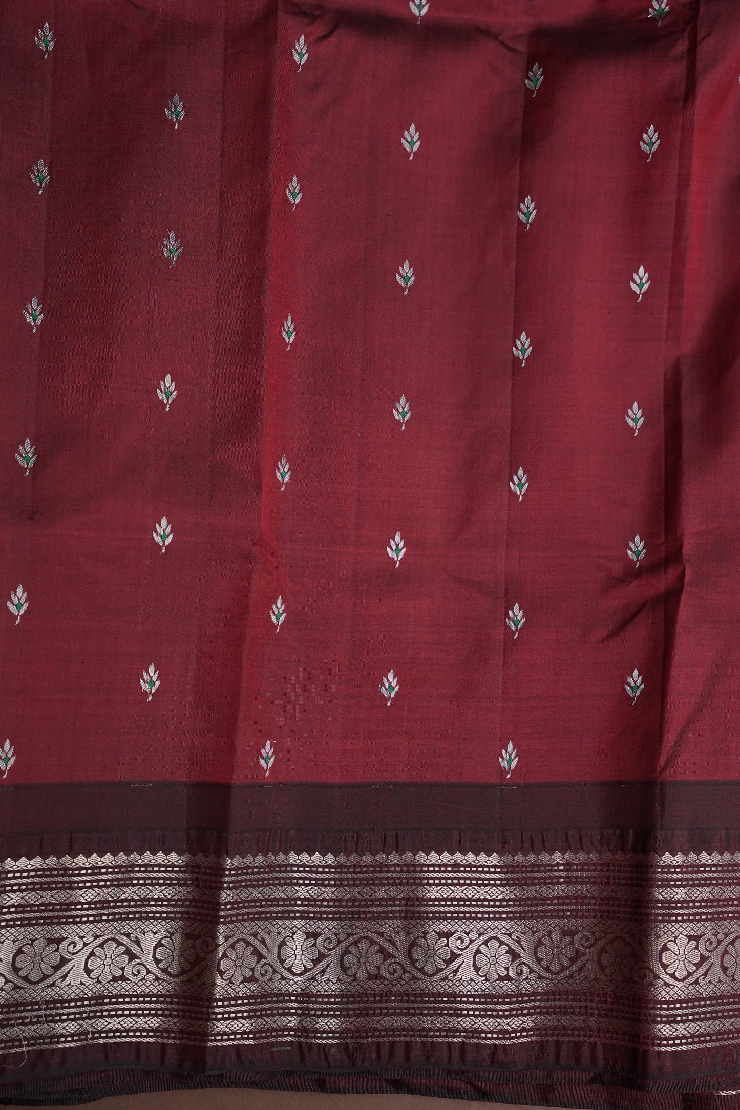 Pure Gadwal Silk Saree - Peach with Maroon