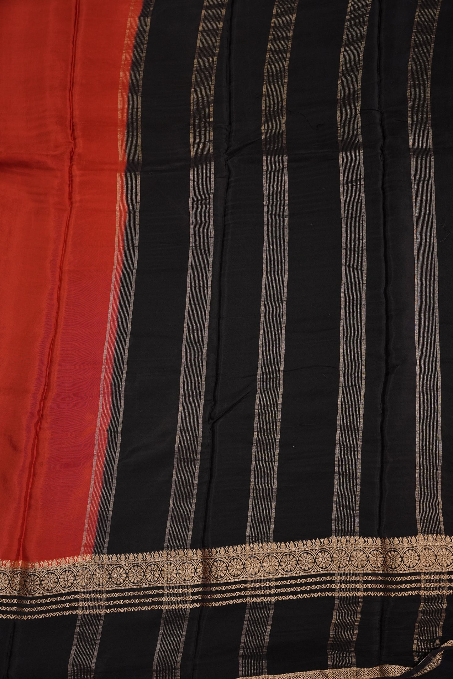 Plain Crepe Silk Saree - Rust and Black