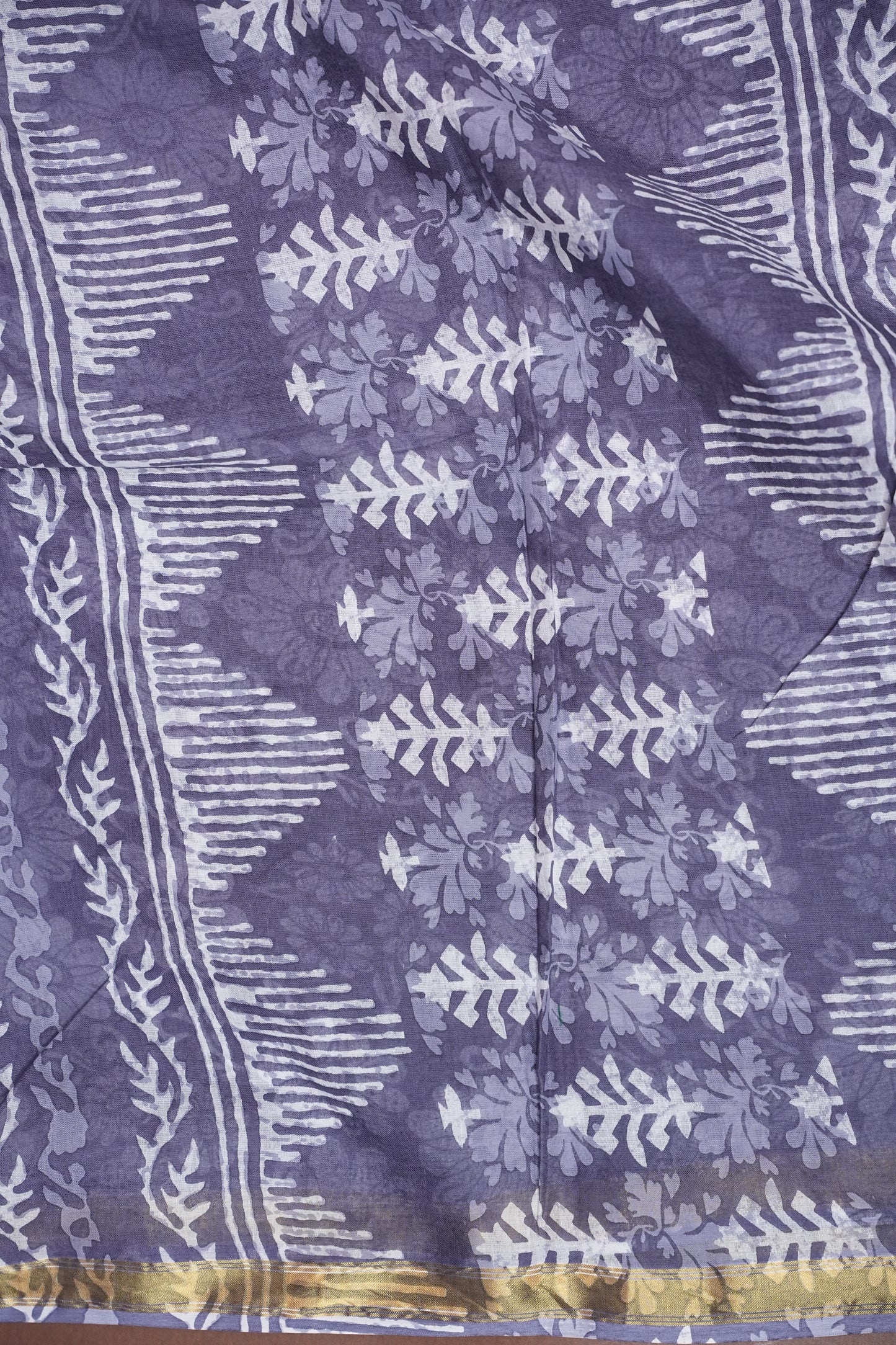 Mul Mul Cotton Ajrak Print Saree - Grey