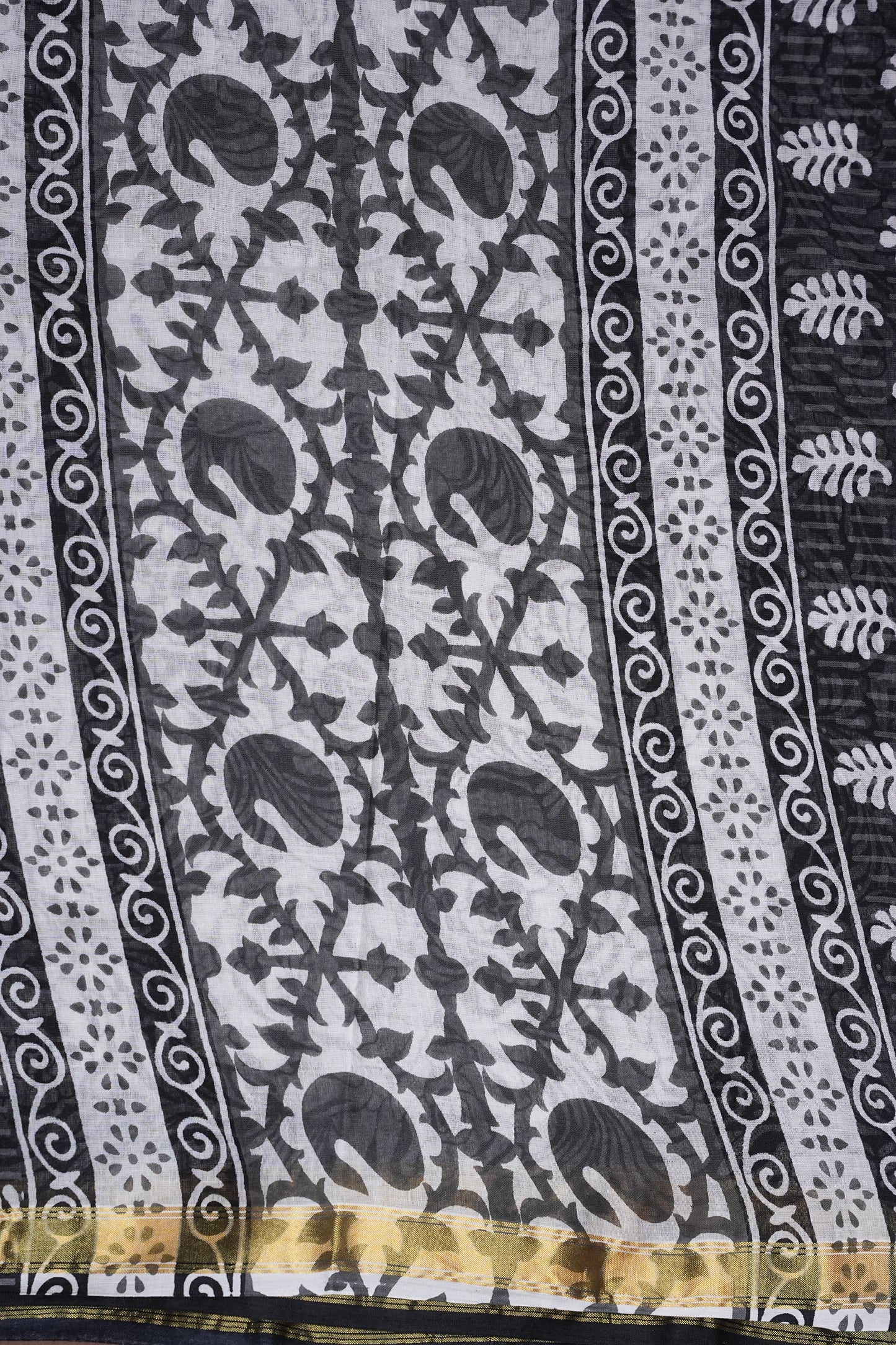 Mul Mul Cotton Ajrak Print Saree - Black