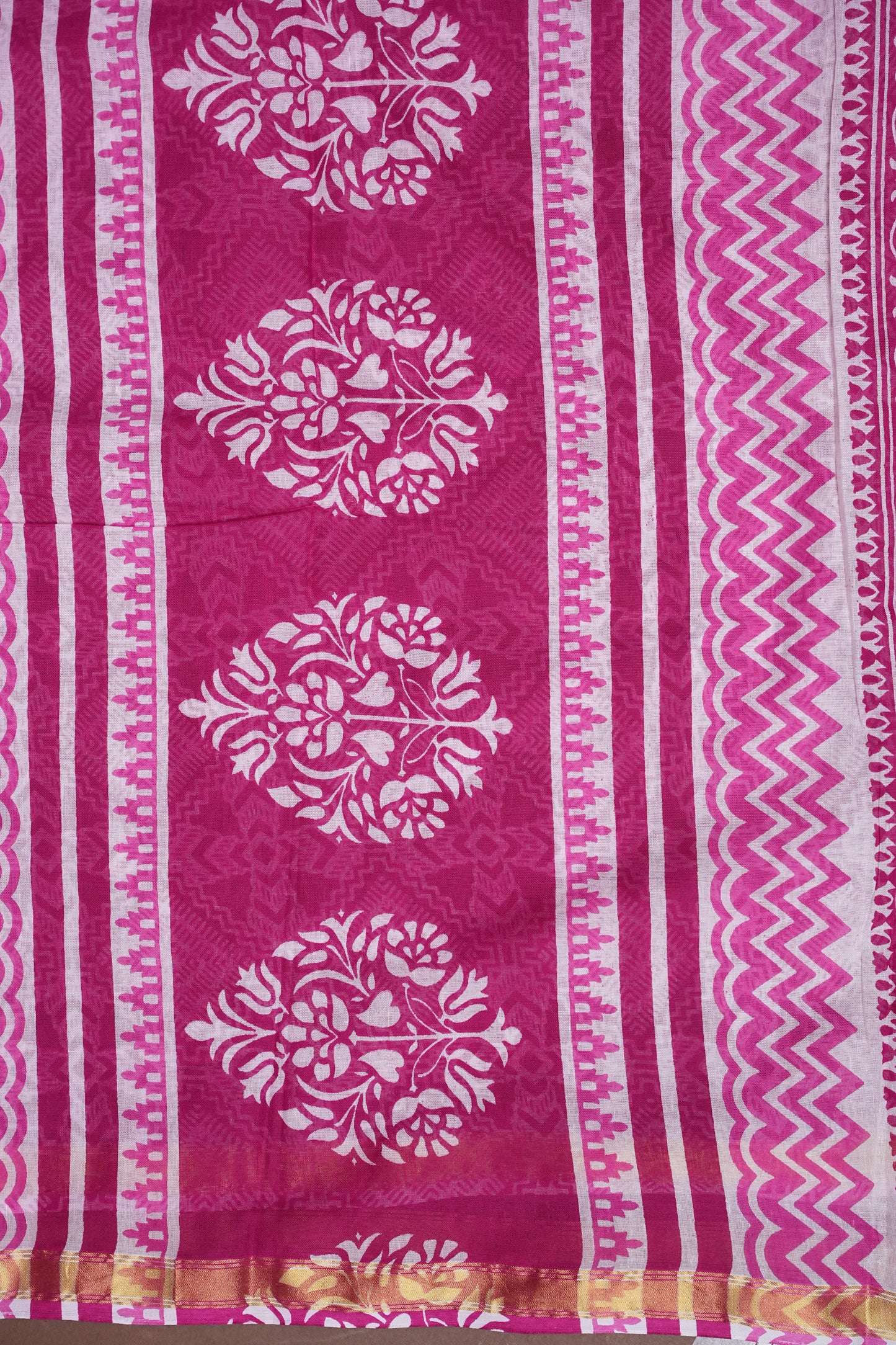Mul Mul Cotton Ajrak Print Saree - Pink