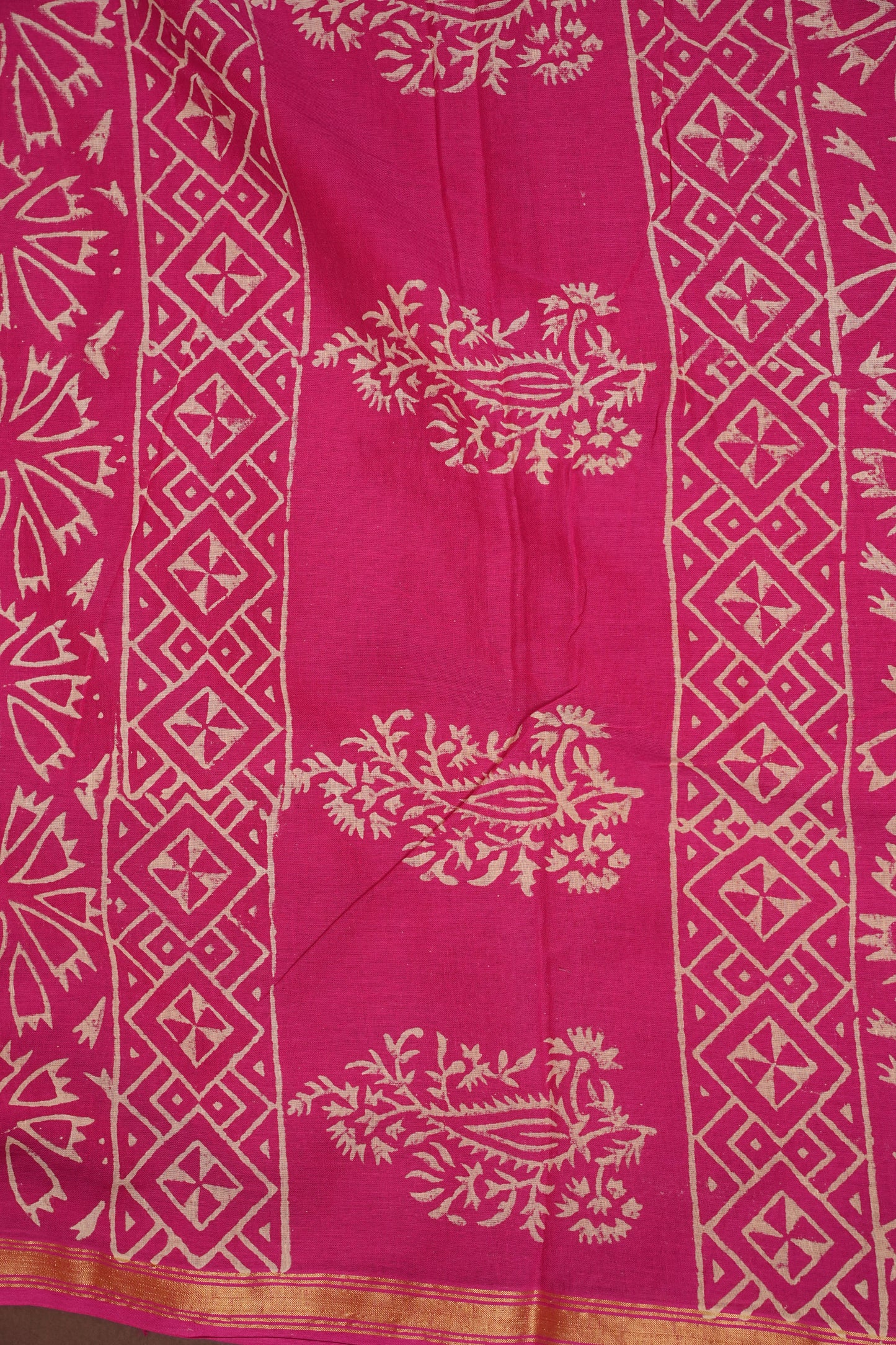 Mul Mul Cotton Ajrak Print Saree - Hot Pink
