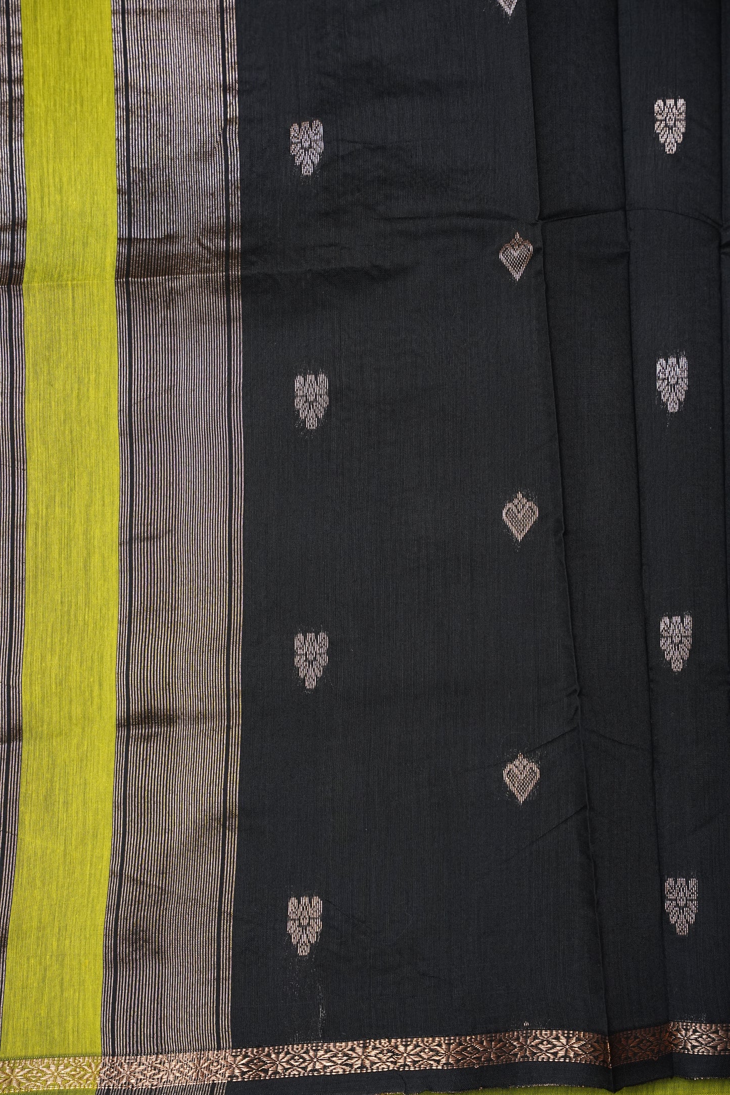 Maheshwari Silk Cotton Saree - Green and Black