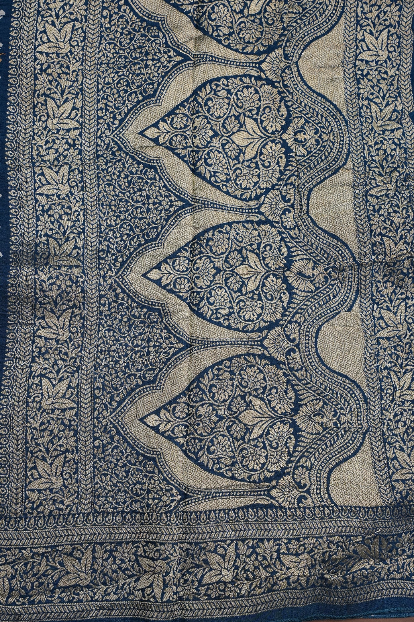 Crushed Munga Banarasi Saree with Bandhini Prints-Peacock Blue