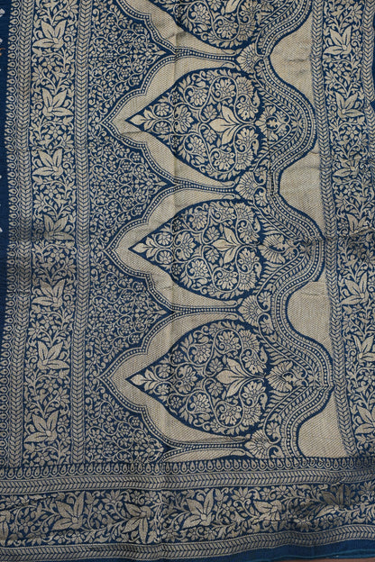 Crushed Munga Banarasi Saree with Bandhini Prints-Peacock Blue
