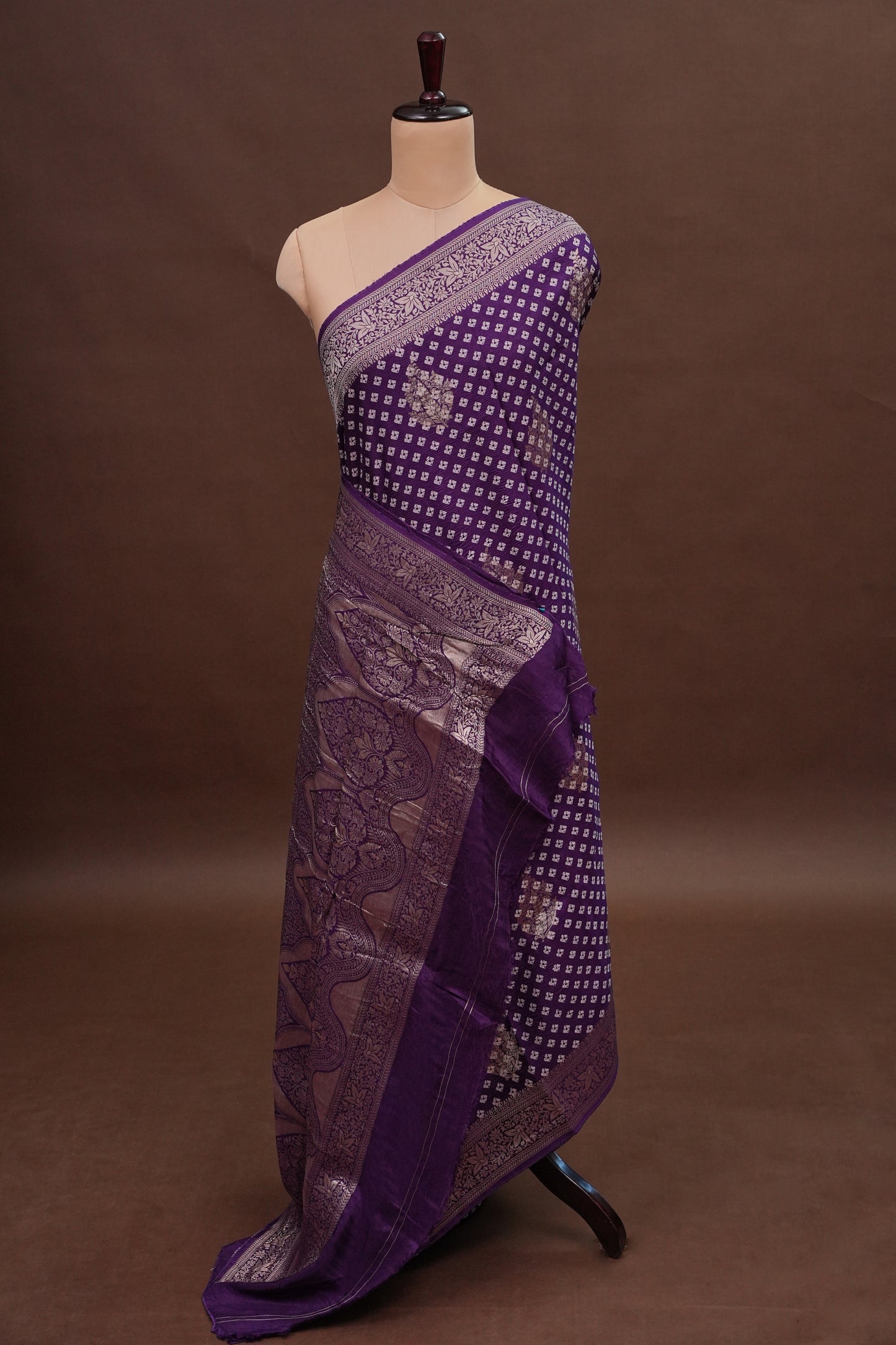 Crushed Munga Banarasi Saree with Bandhini Prints-Purple