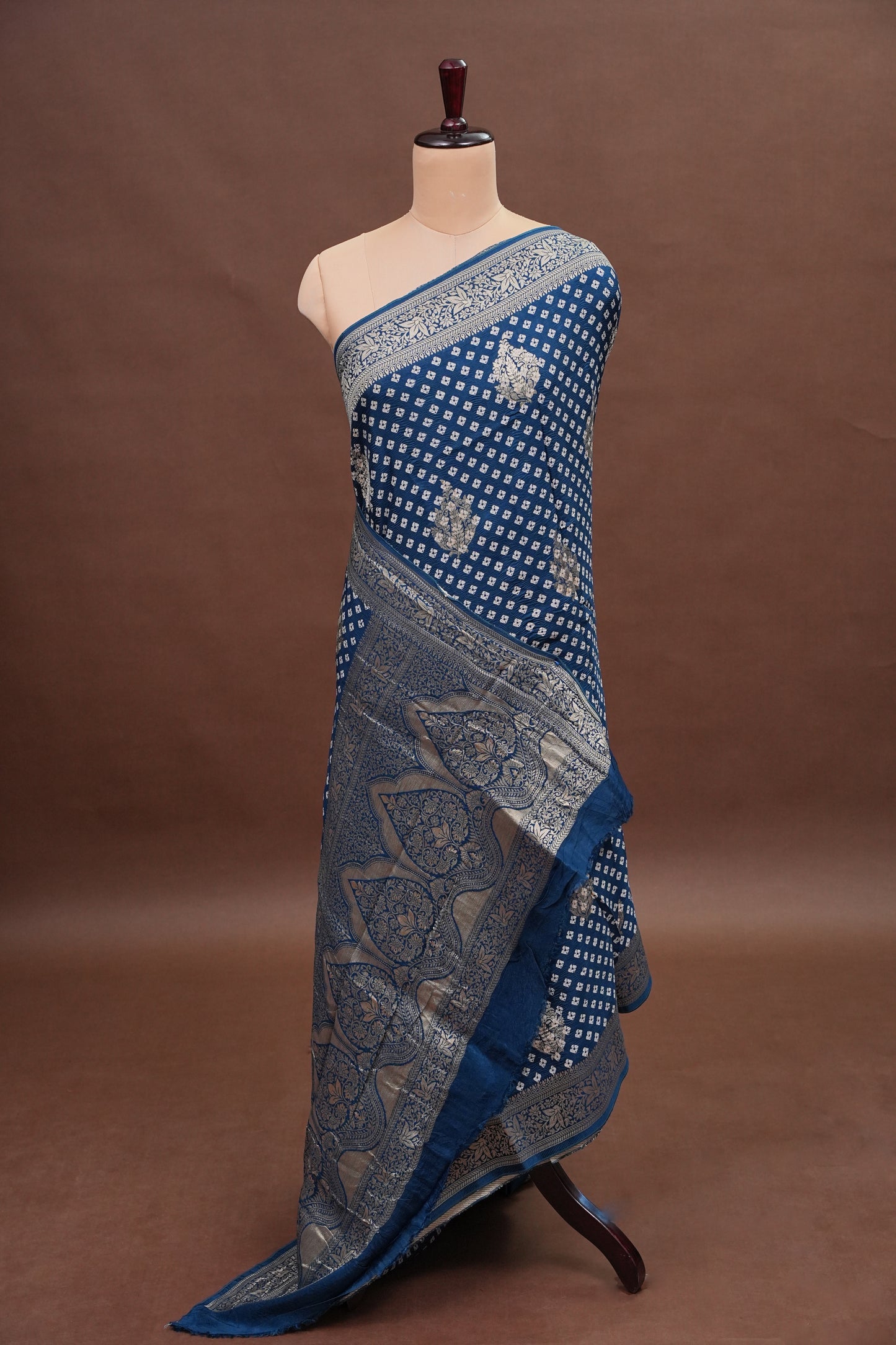 Crushed Munga Banarasi Saree with Bandhini Prints-Peacock Blue