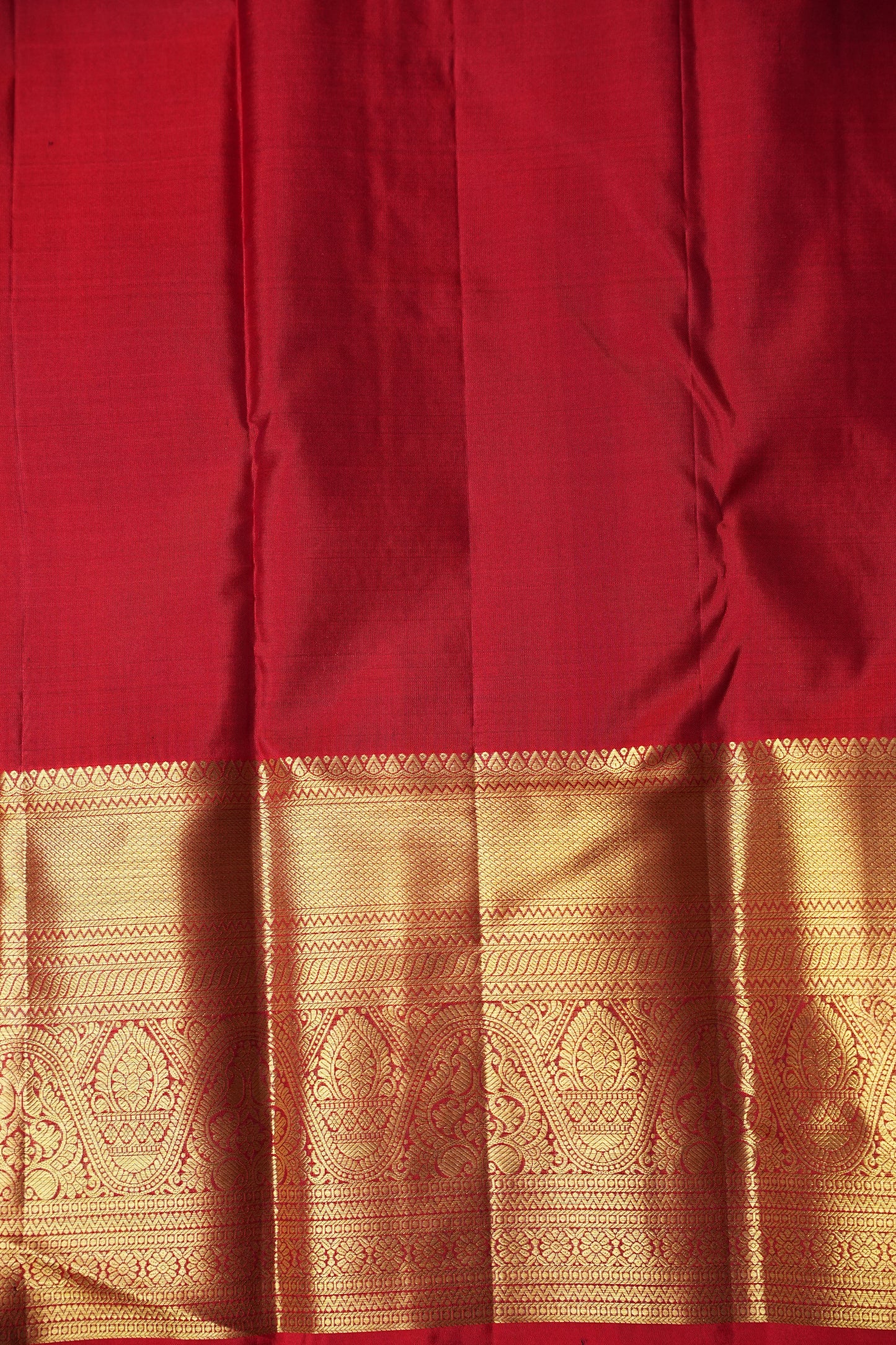 Emerald Green & Red Pure Kanchipuram Silk with 1 Gram Zari Weave|Silk Mark Certified