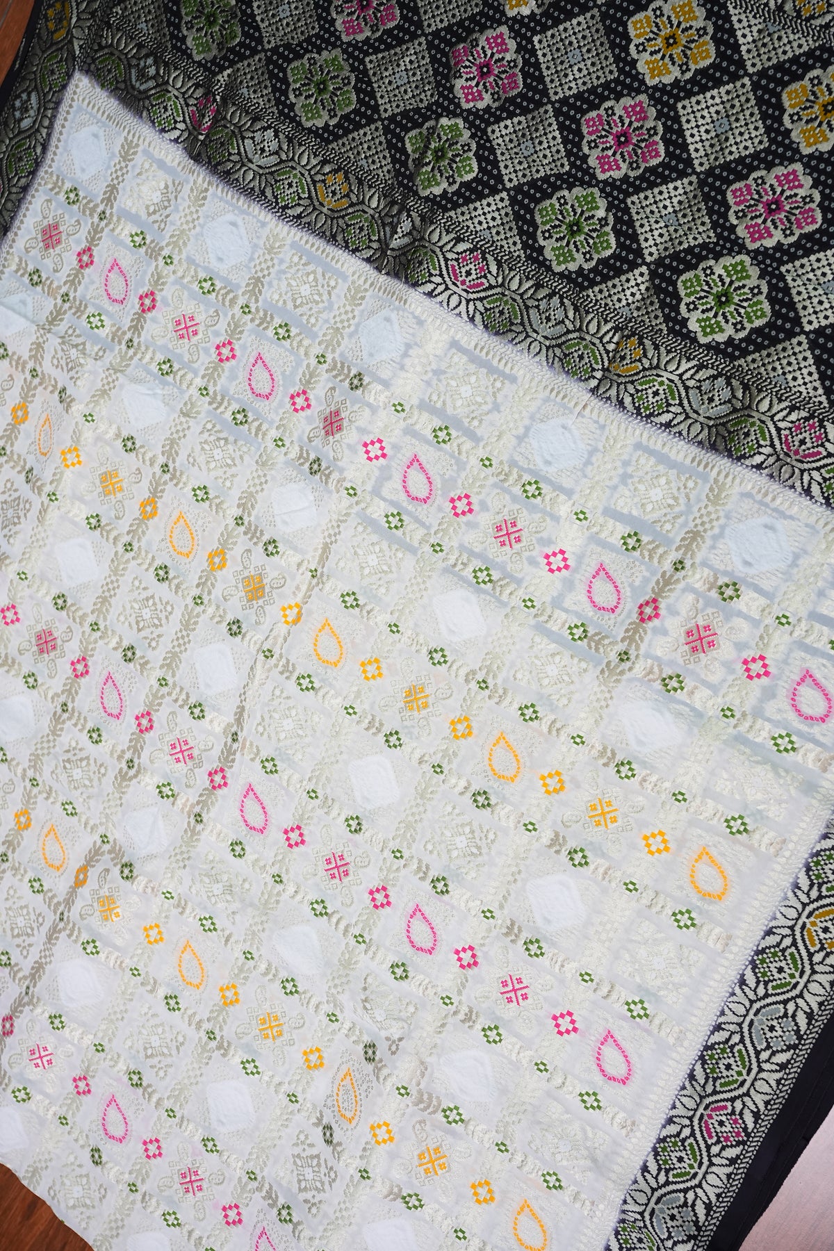 Heavy Georgette Banarasi Saree with Geometric Jaal Weaving – White & Black