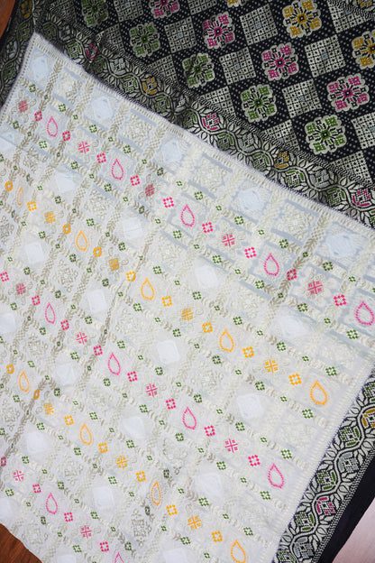Heavy Georgette Banarasi Saree with Geometric Jaal Weaving – White & Black