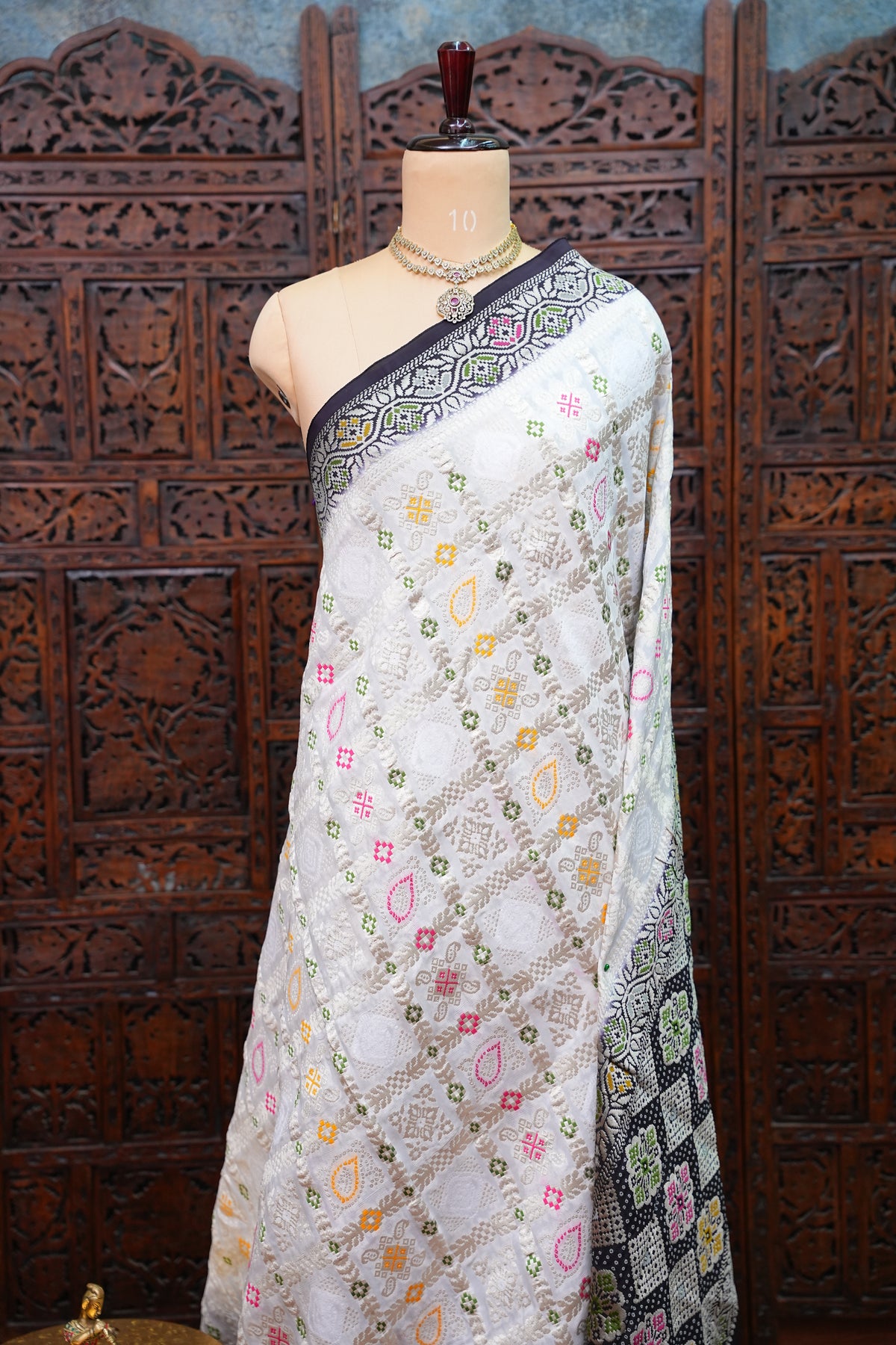 Heavy Georgette Banarasi Saree with Geometric Jaal Weaving – White & Black