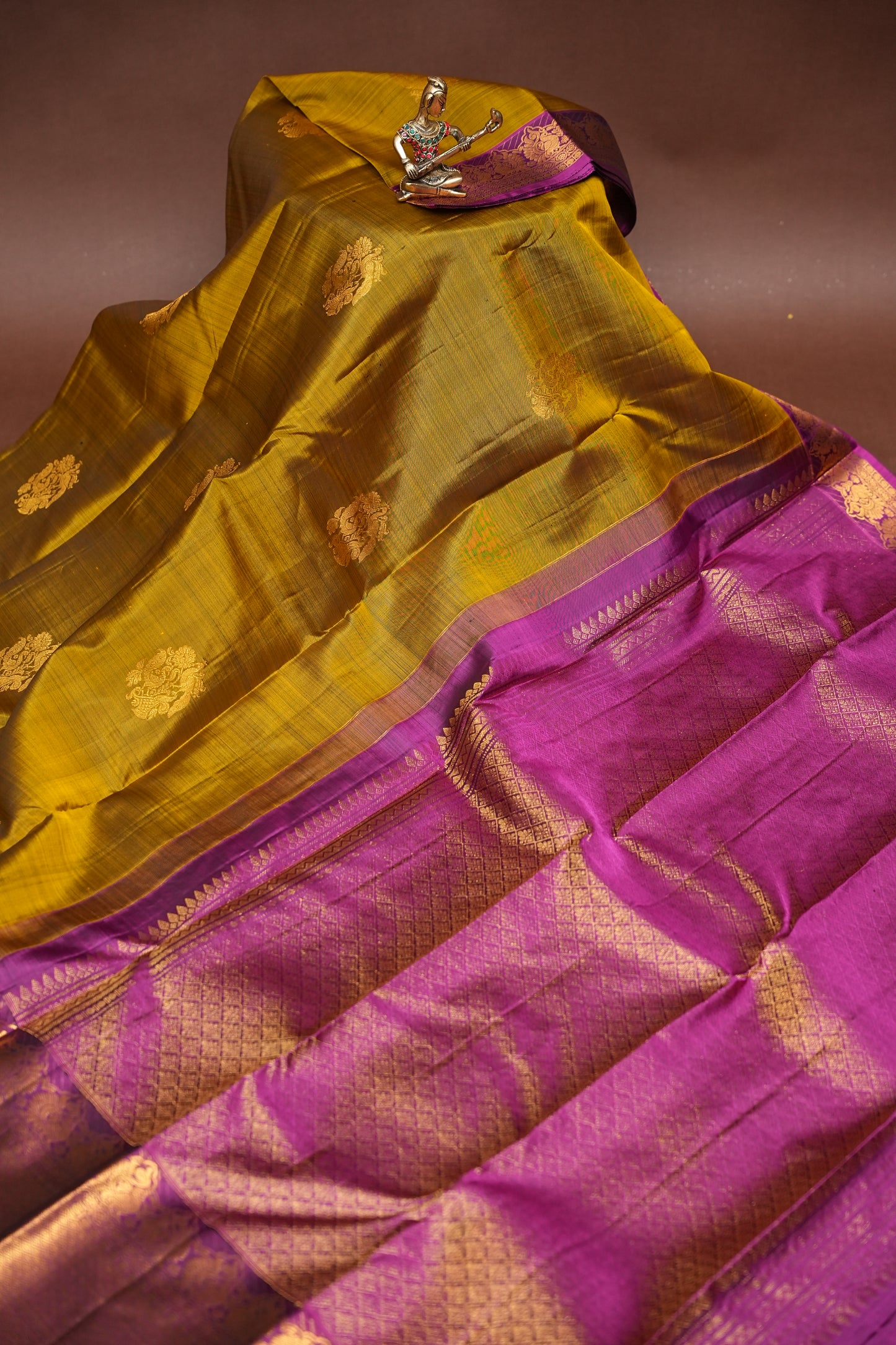 Burnt Olive Green with Deep Magenta Pure Kanchipuram Silk Saree|Silk Mark Certified