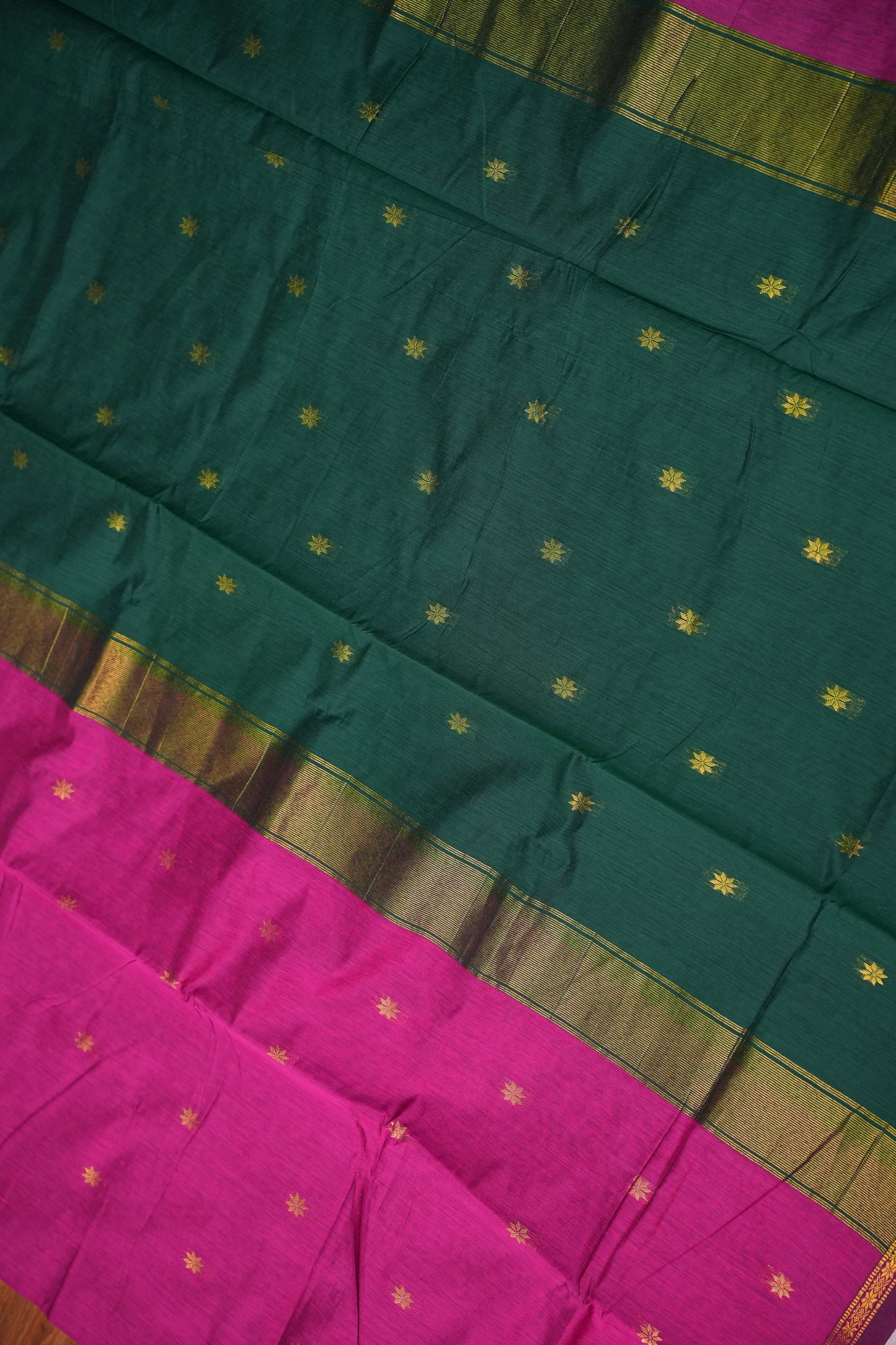Maheshwari Silk Cotton Saree | Emerald Green With Pink