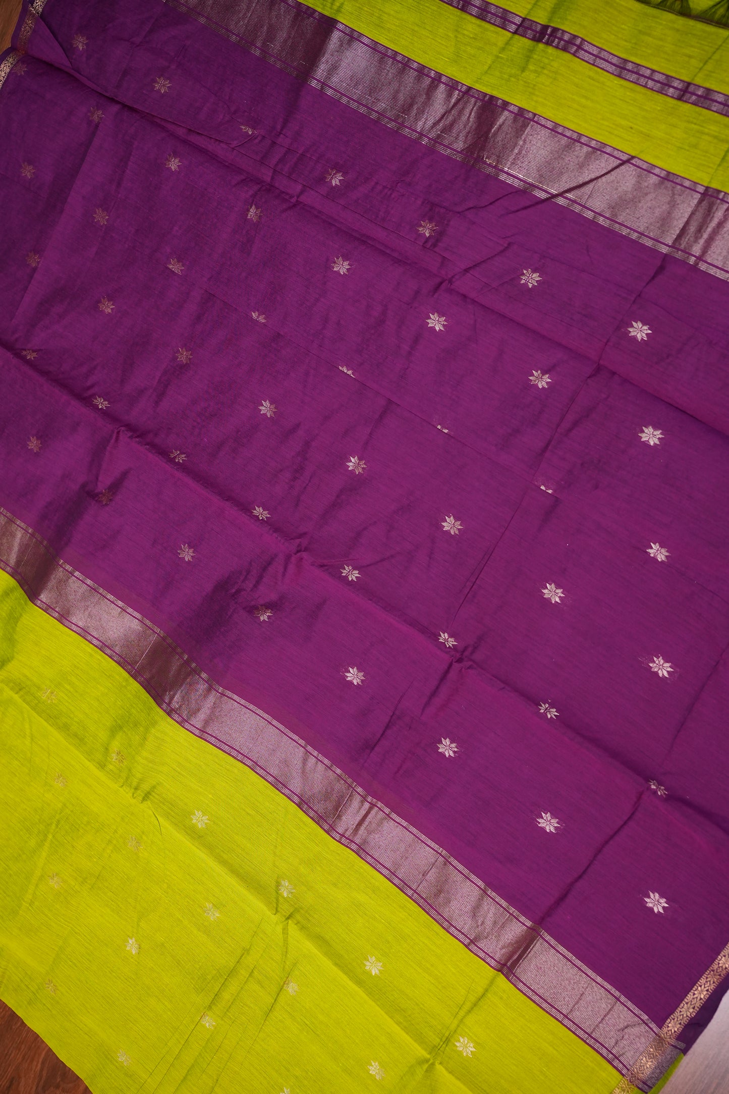 Maheshwari Silk Cotton Saree | Parrot Green With Pink