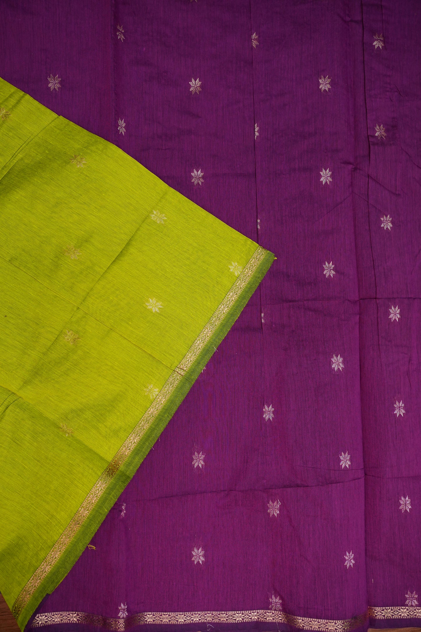 Maheshwari Silk Cotton Saree | Parrot Green With Pink