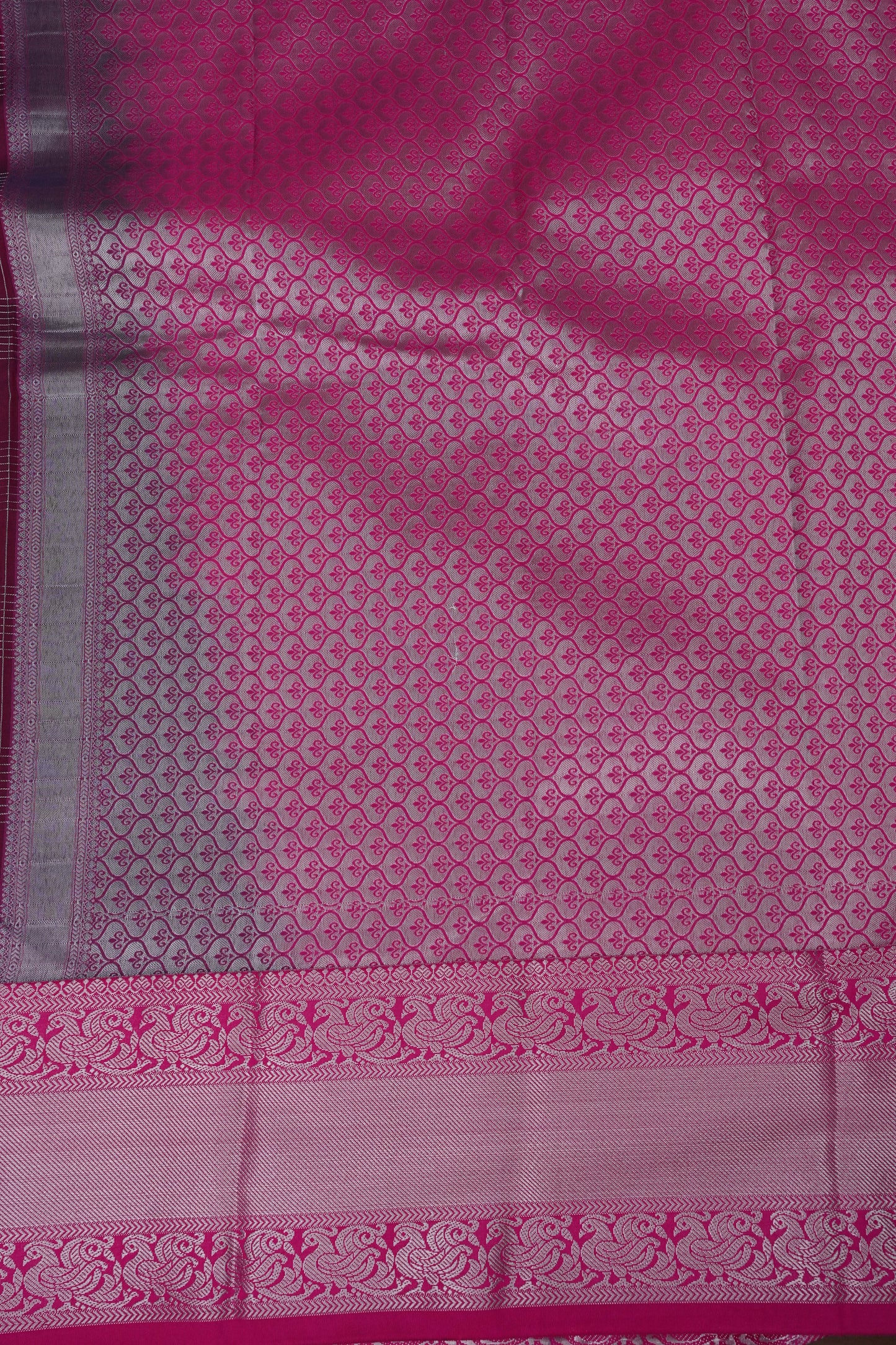 Checkered Semi Silk Saree - Wine with Pink Korvai Border
