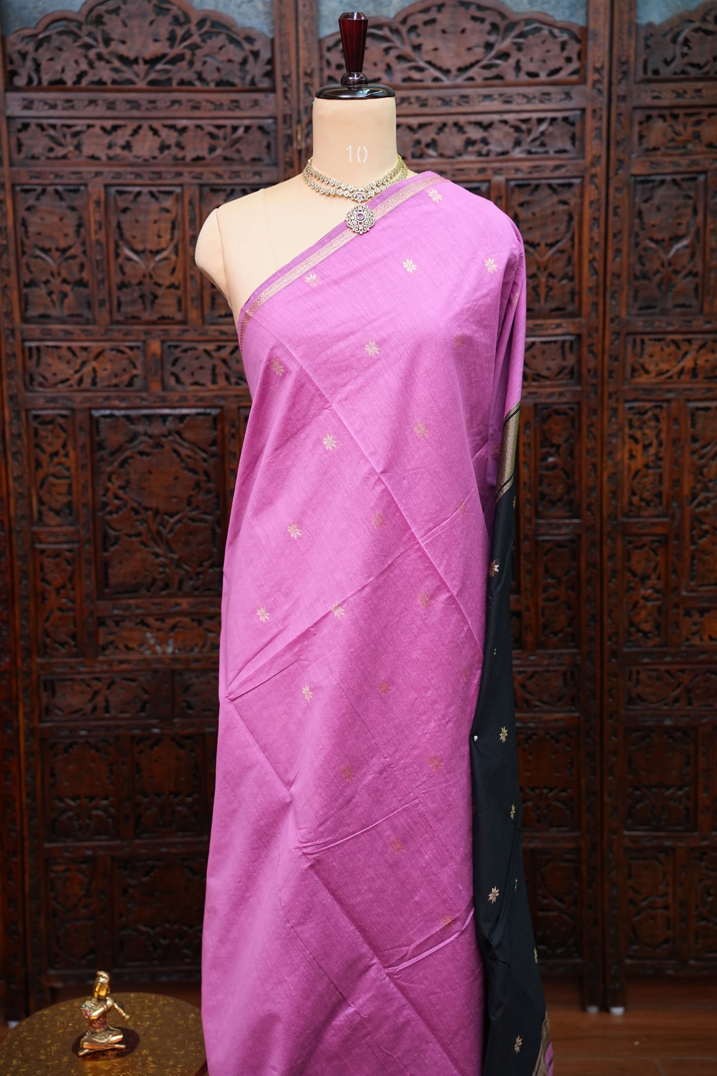 Maheshwari Silk Cotton Saree | Black With Pink