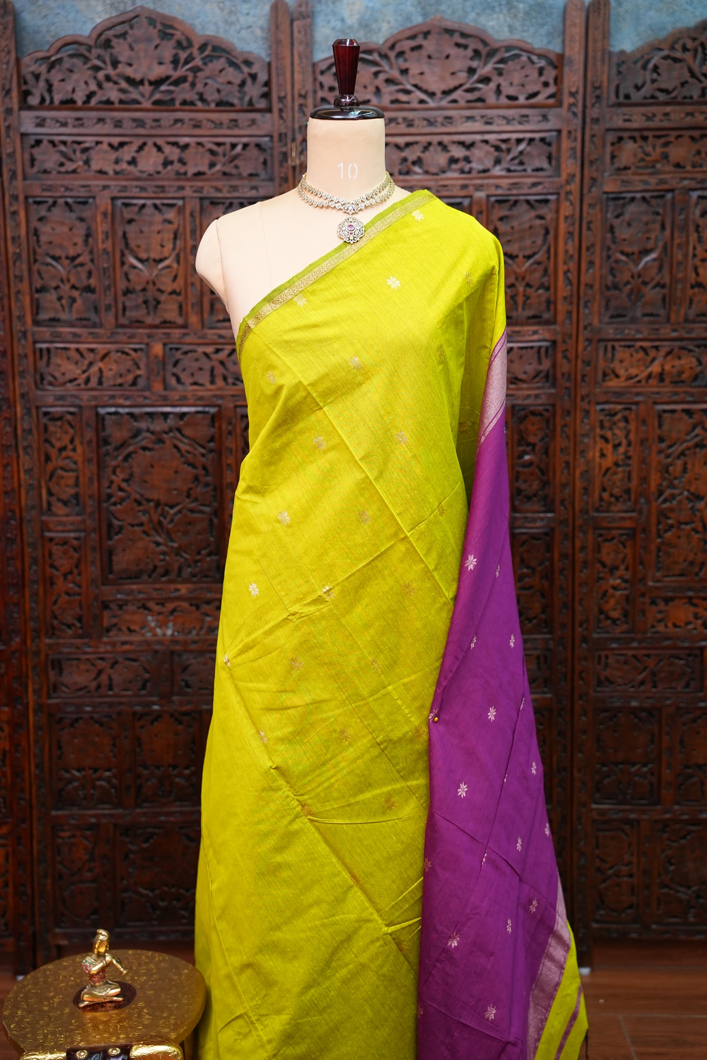 Maheshwari Silk Cotton Saree | Parrot Green With Pink