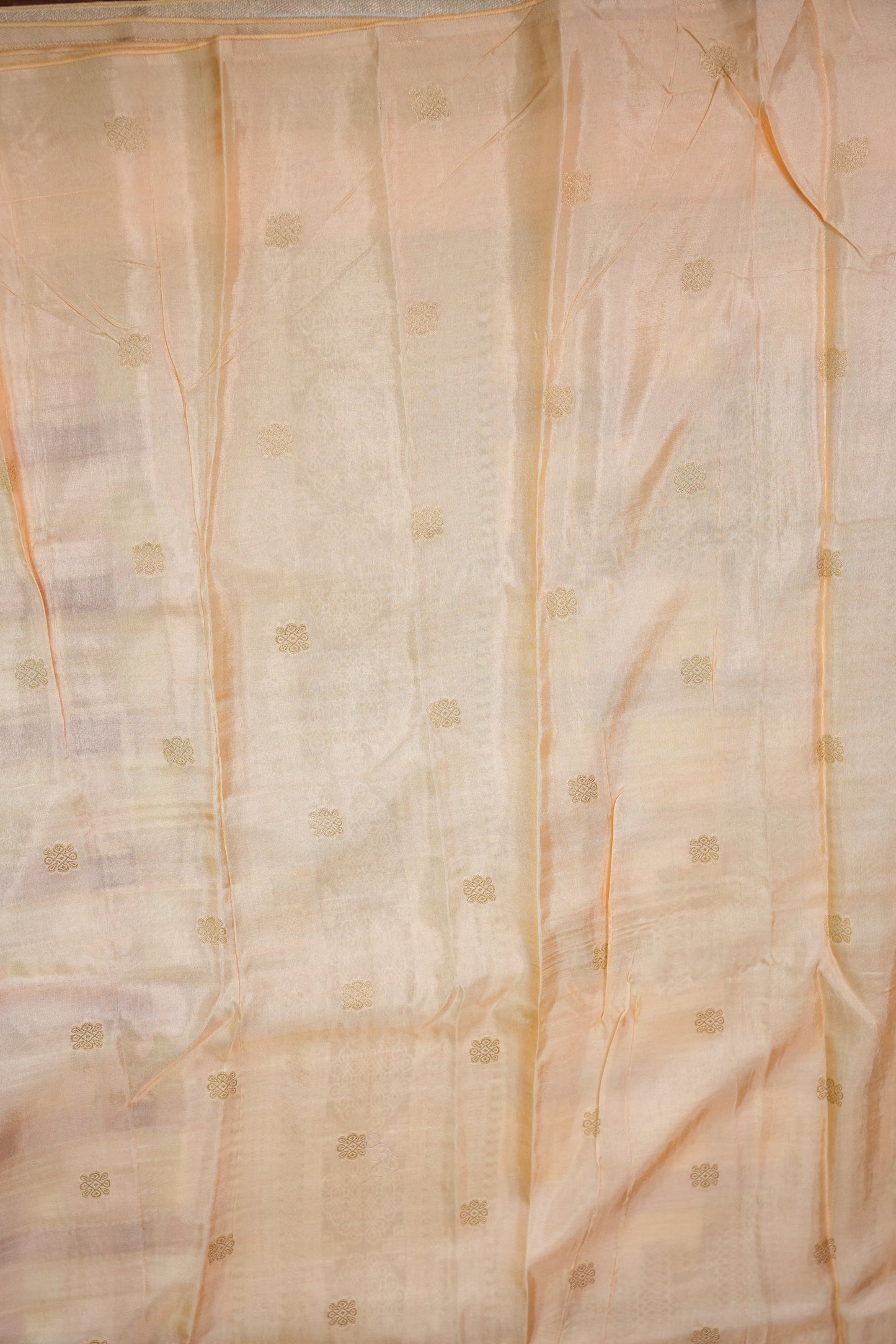 Munga Crepe Silk Saree – Multicolour Checks with Champagne Gold Zari Pallu