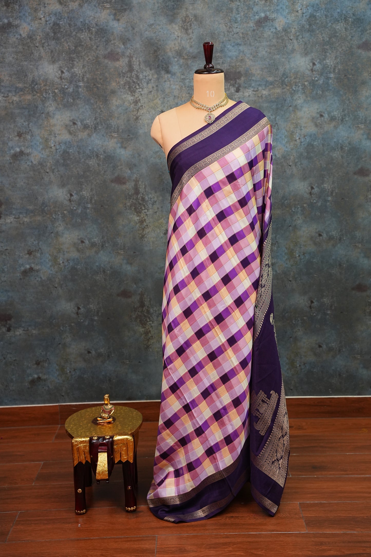 Munga Crepe Silk Saree – Purple Multicolour Checks with Deep Violet Zari Pallu