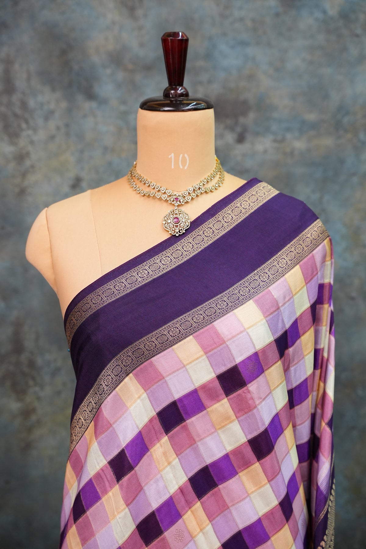 Munga Crepe Silk Saree – Purple Multicolour Checks with Deep Violet Zari Pallu