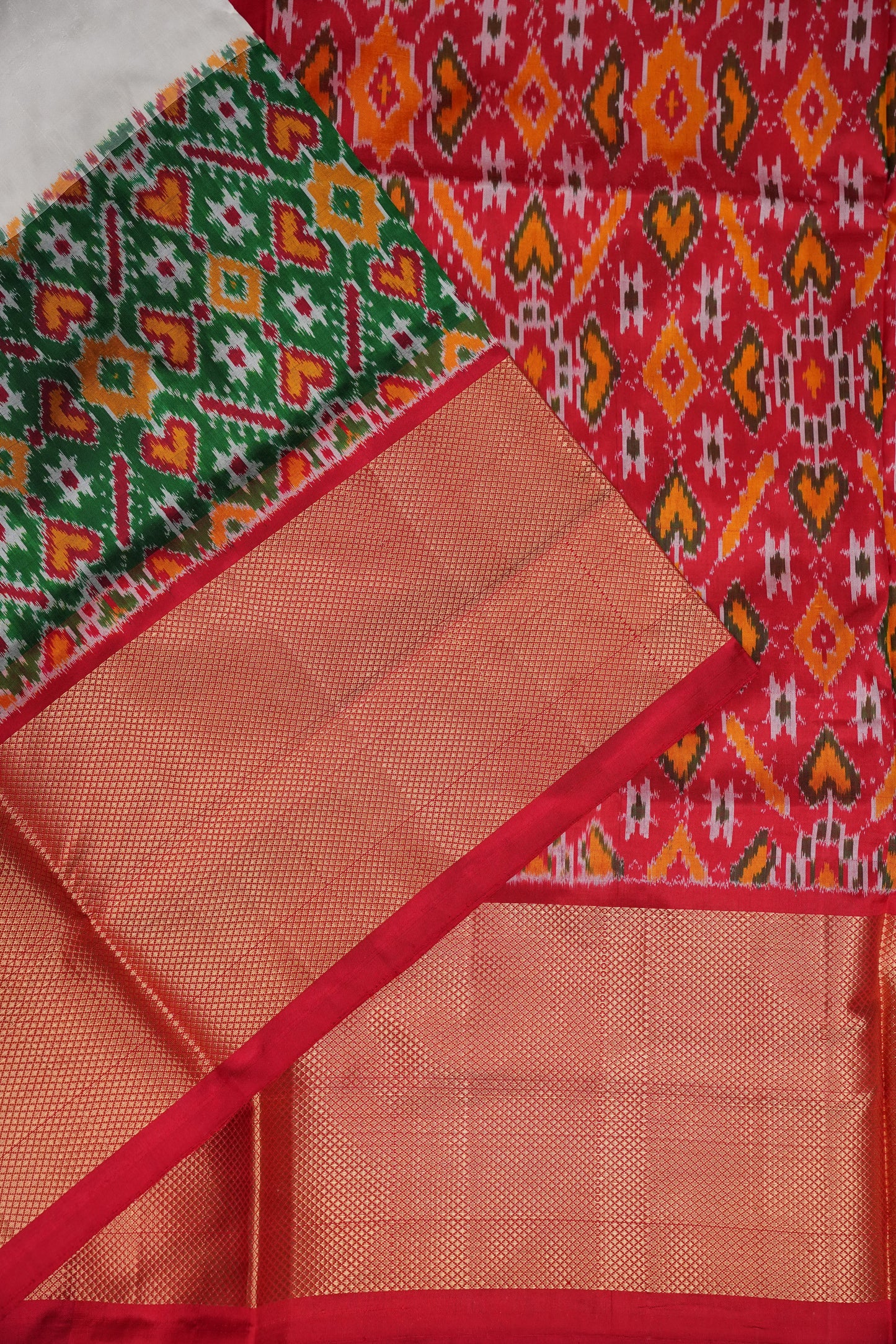 Pure Ikkat Soft Silk Saree - White