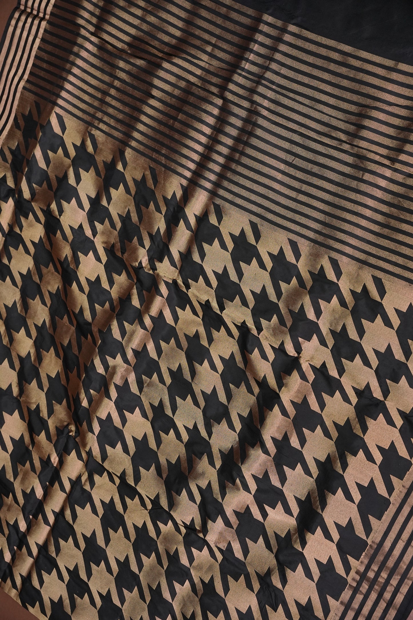Geometric Patterned Pure Handloom Silk Katan Banaras Saree – Black