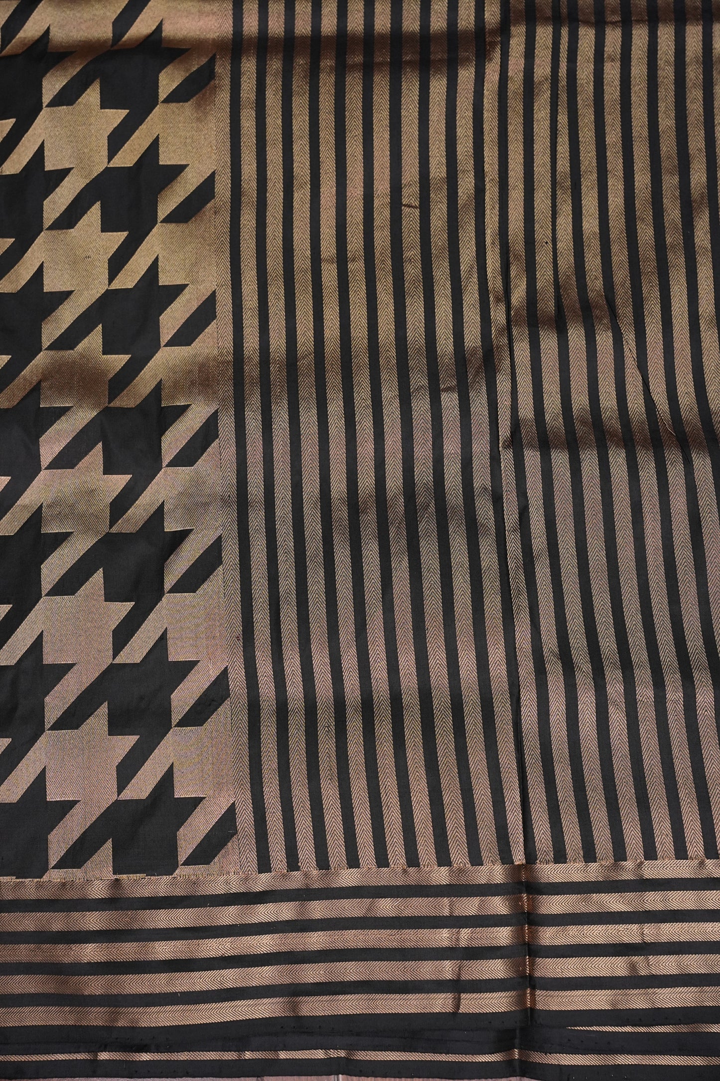 Geometric Patterned Pure Handloom Silk Katan Banaras Saree – Black