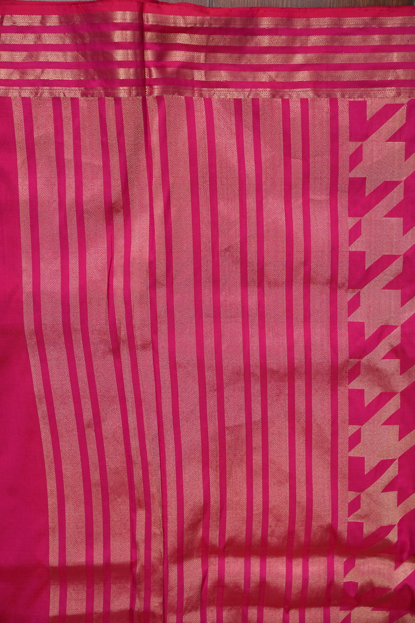 Geometric Patterned Pure Handloom Silk Katan Banaras Saree - Hot Pink