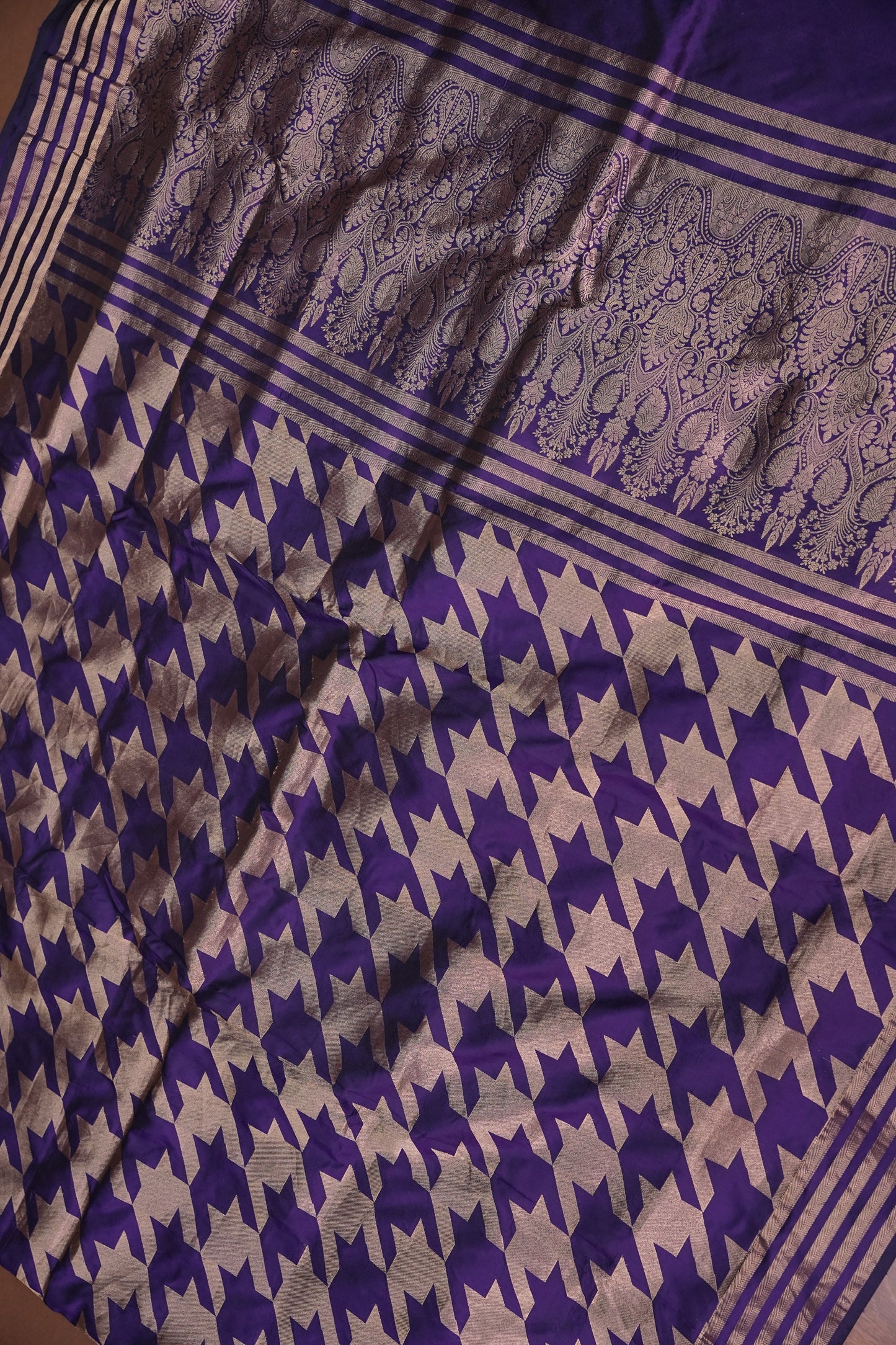 Geometric Patterned Pure Handloom Silk Katan Banaras Saree – Royal Purple