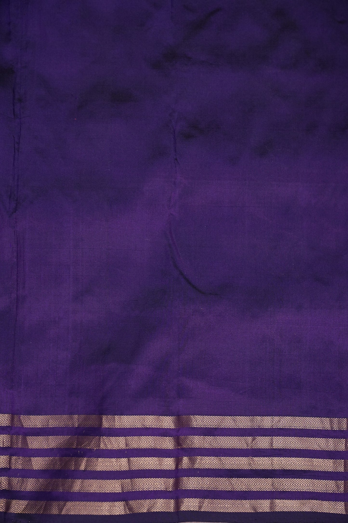 Geometric Patterned Pure Handloom Silk Katan Banaras Saree – Royal Purple