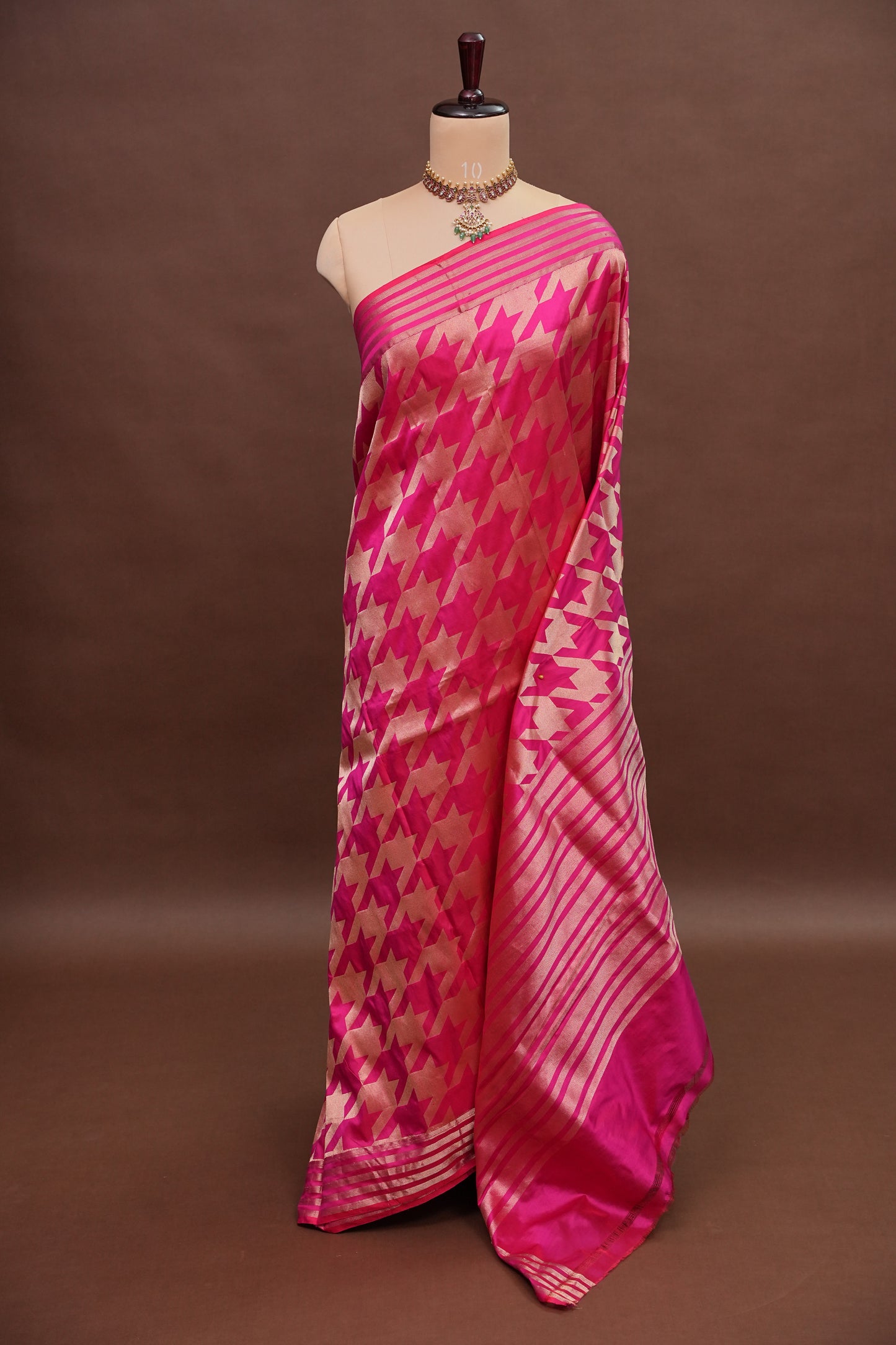 Geometric Patterned Pure Handloom Silk Katan Banaras Saree - Hot Pink