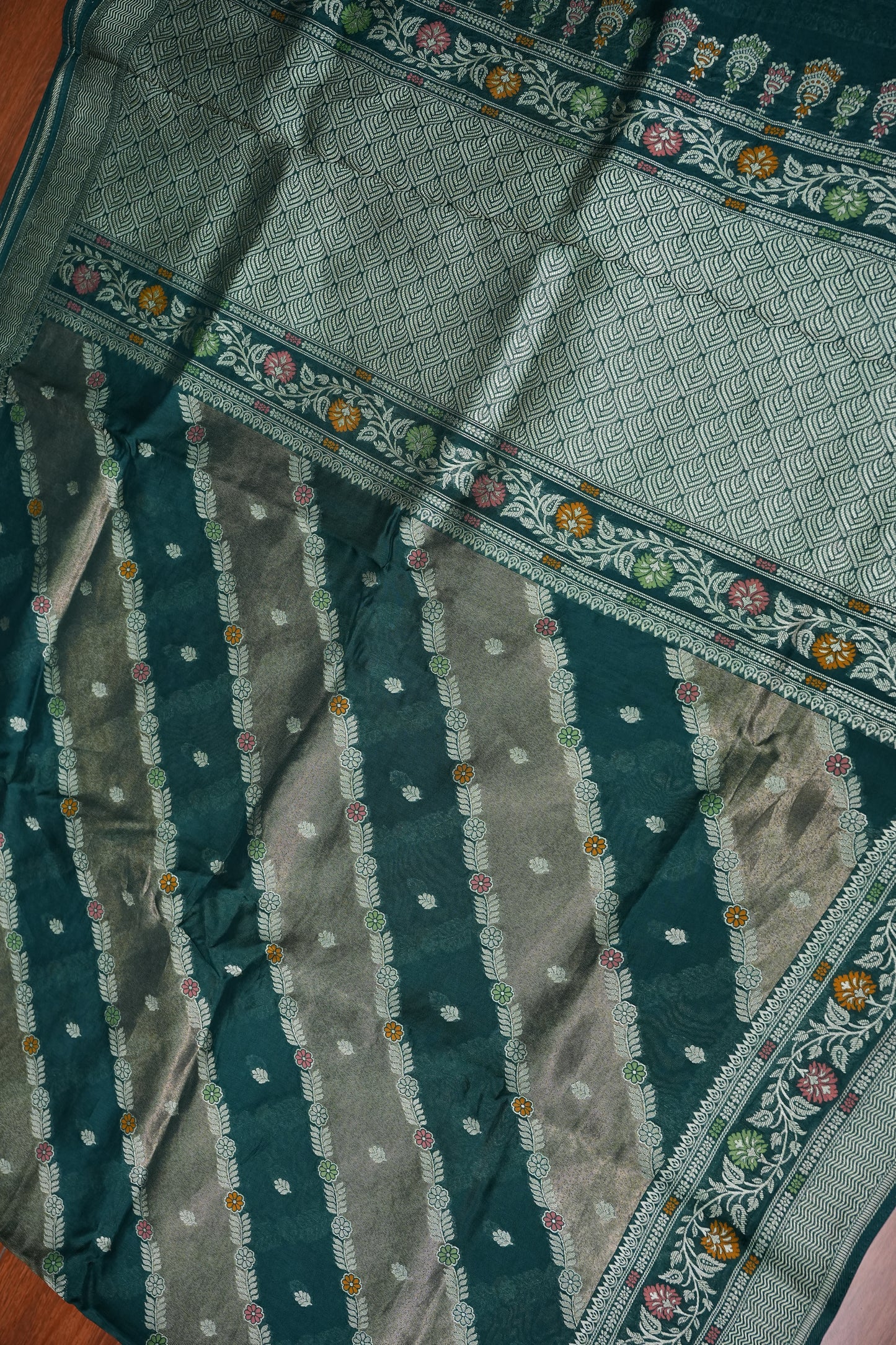 Mellow Tissue & Banarasi Fusion Saree with Meenakari Detailing – Teal Green