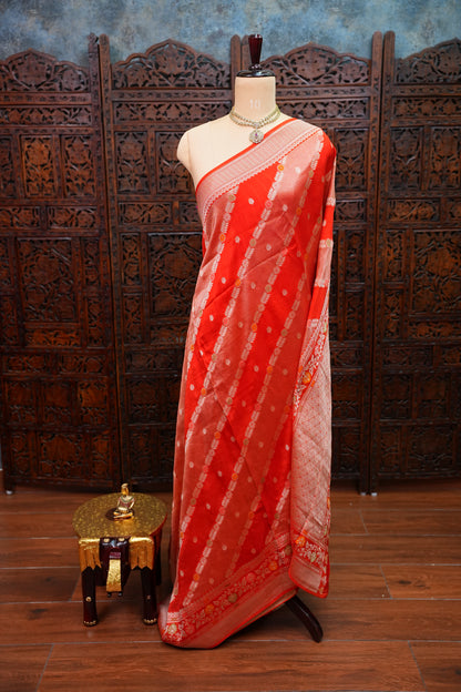 Mellow Tissue & Banarasi Fusion Saree with Meenakari Detailing – Red