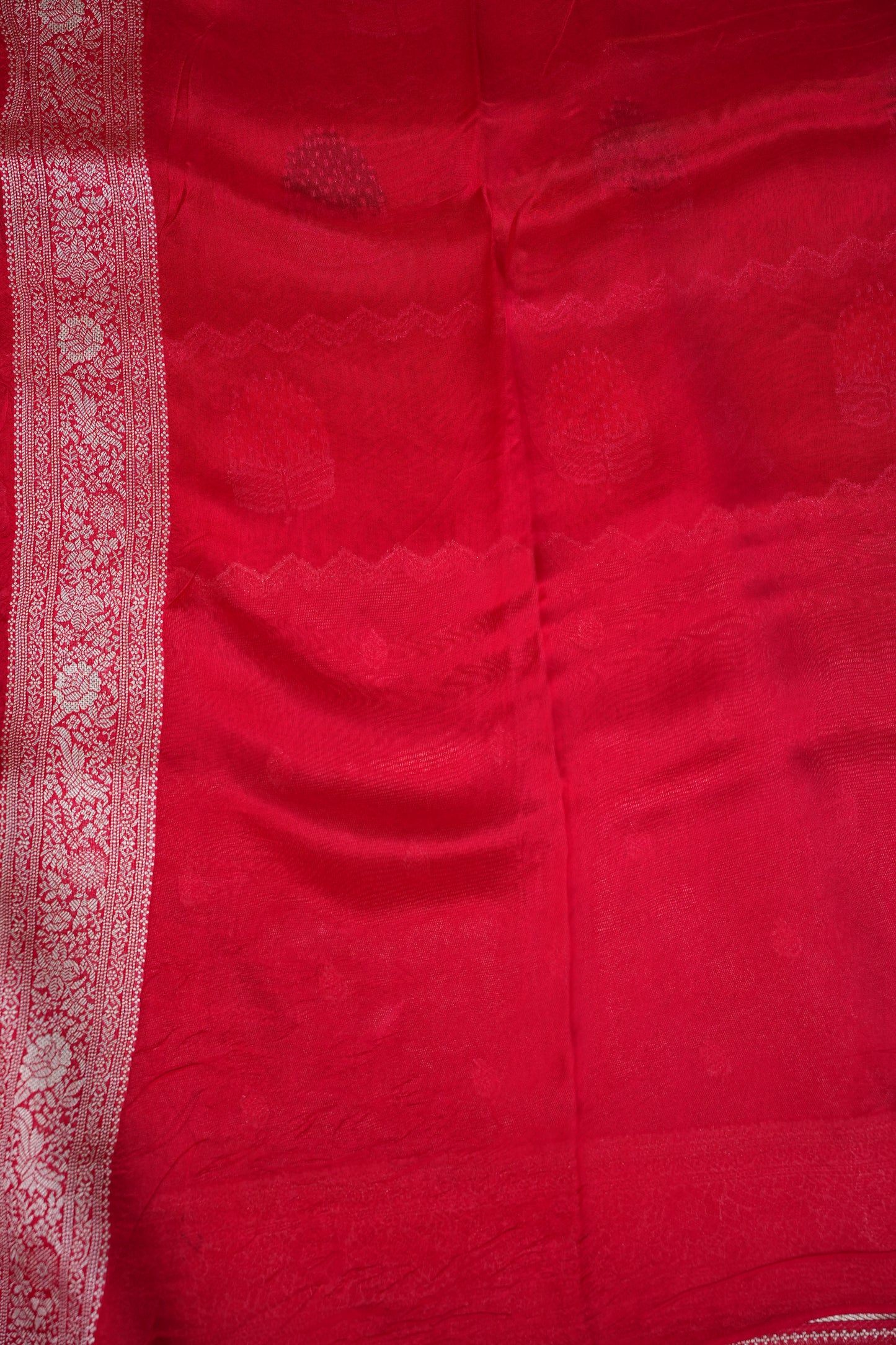 Mellow Tissue & Banarasi Fusion Saree with Meenakari Detailing – Crimson Red