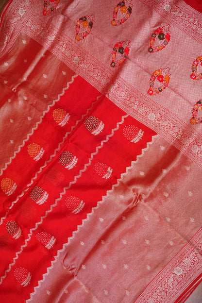 Mellow Tissue & Banarasi Fusion Saree with Meenakari Detailing – Red