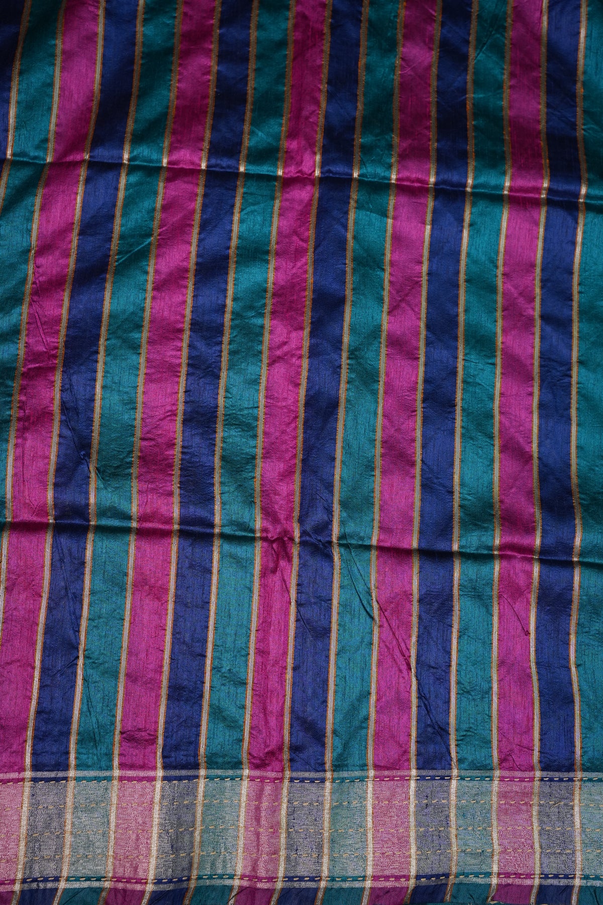 Raw Silk Saree with Katha Stitch – Teal Blue