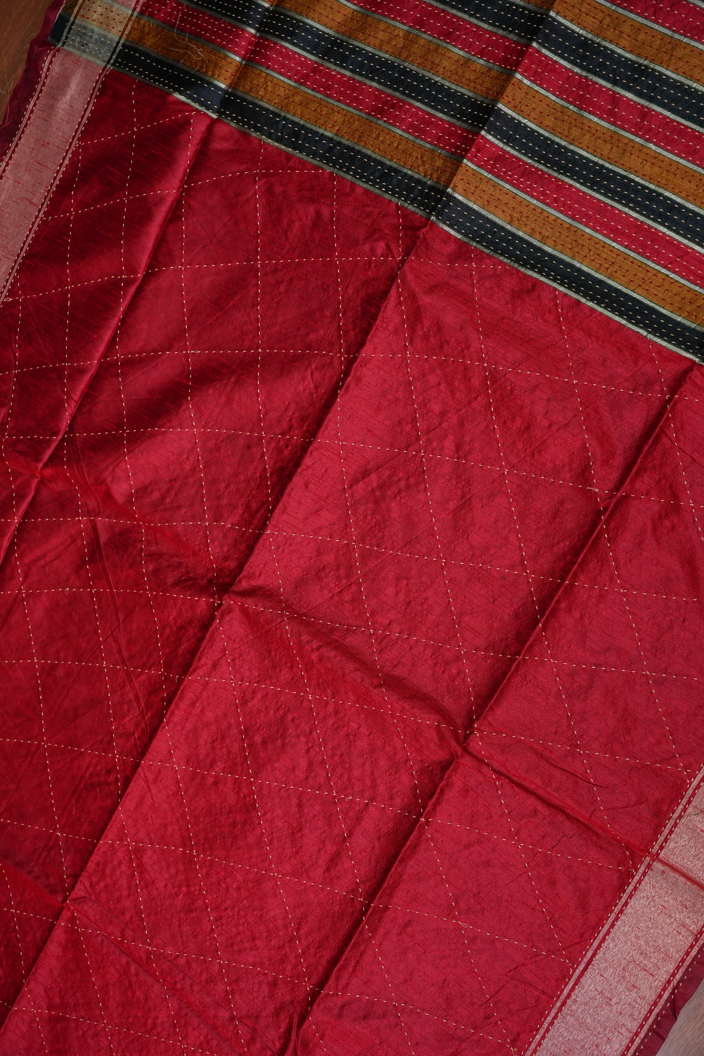 Raw Silk Saree with Katha Stitch – Red