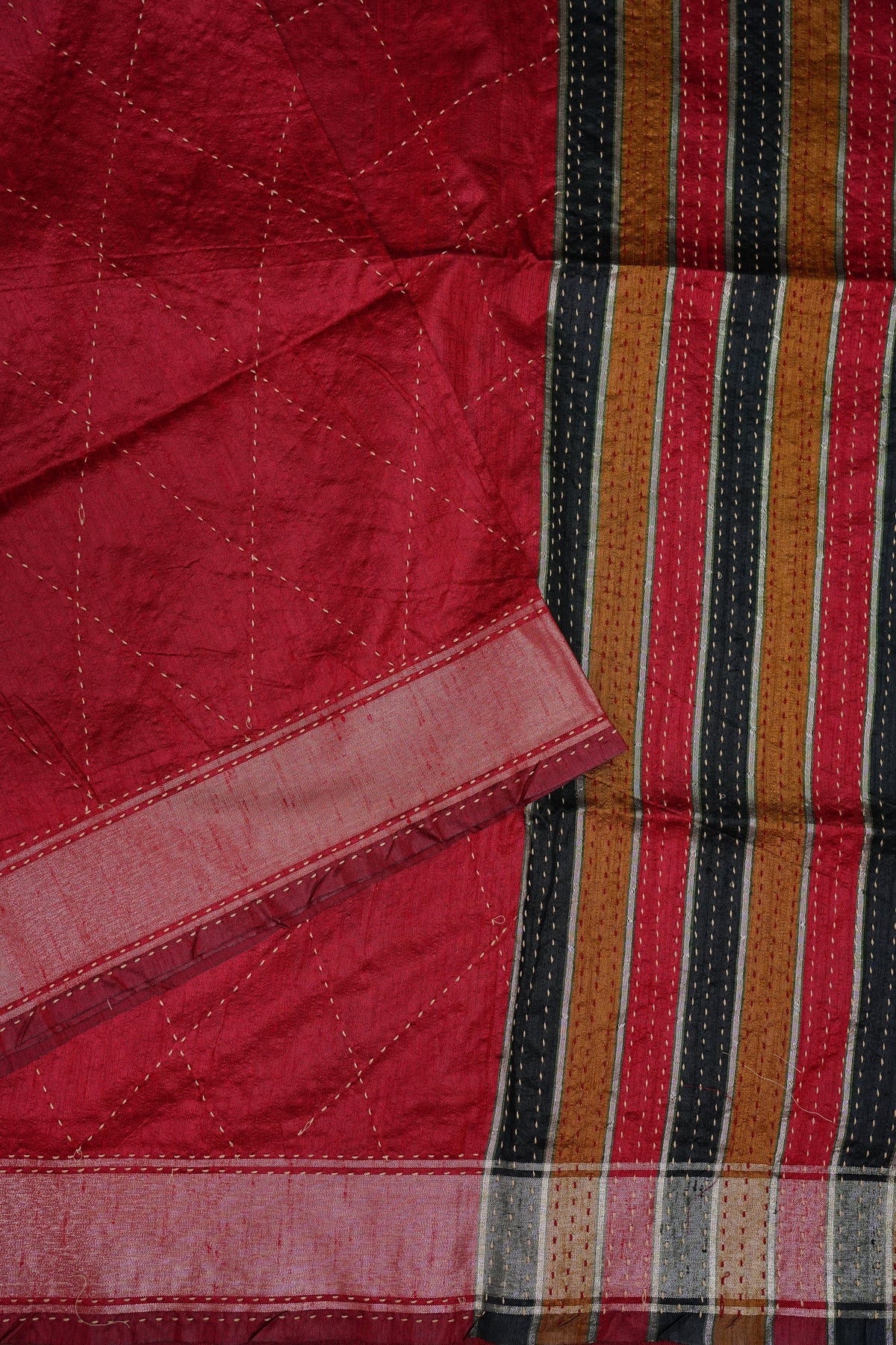 Raw Silk Saree with Katha Stitch – Red