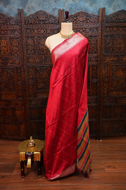 Raw Silk Saree with Katha Stitch – Red