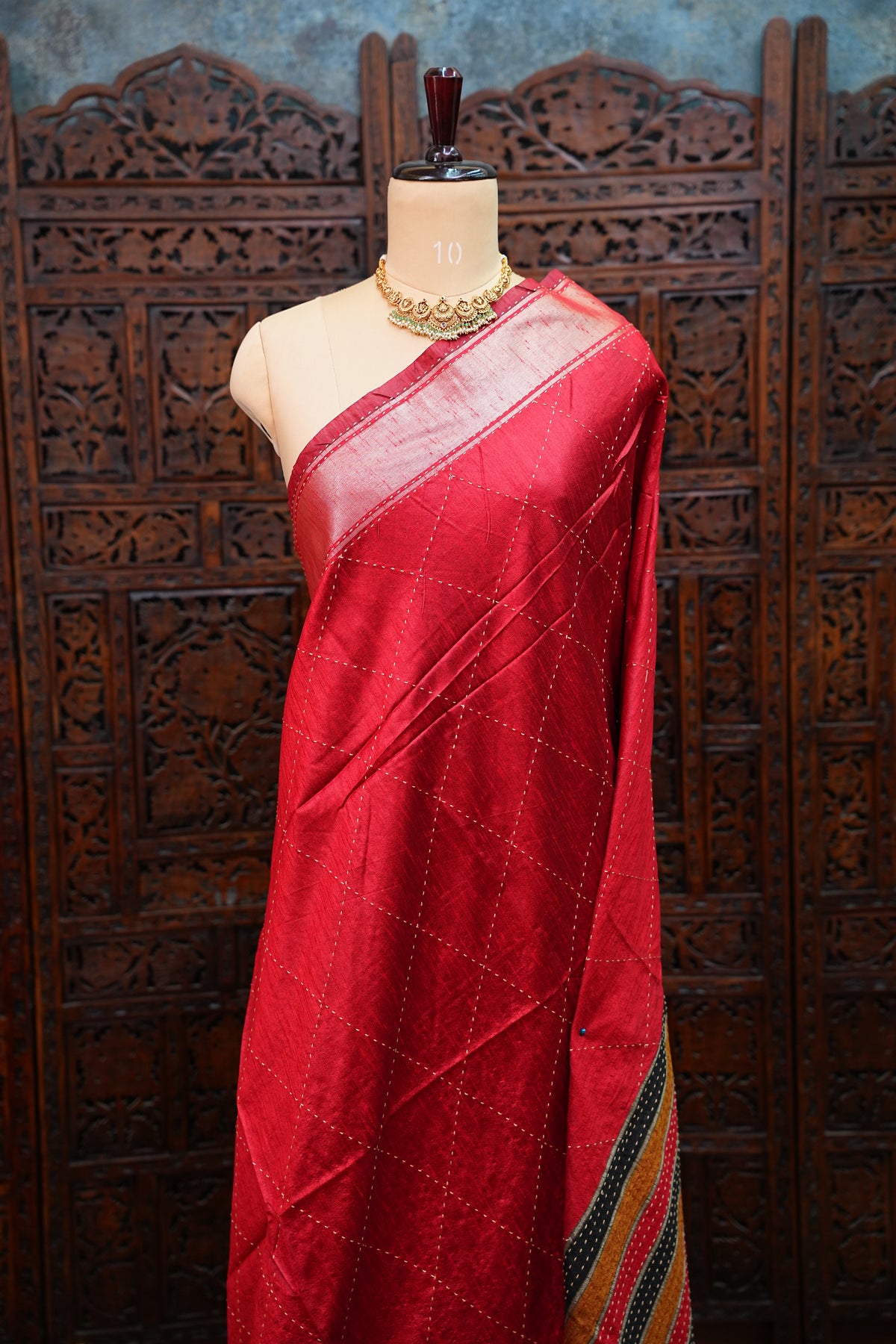 Raw Silk Saree with Katha Stitch – Red