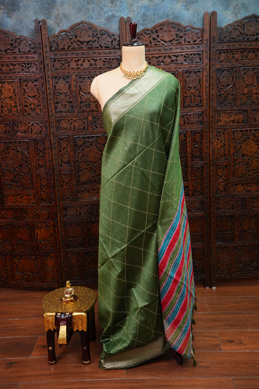Raw Silk Saree with Katha Stitch - Green
