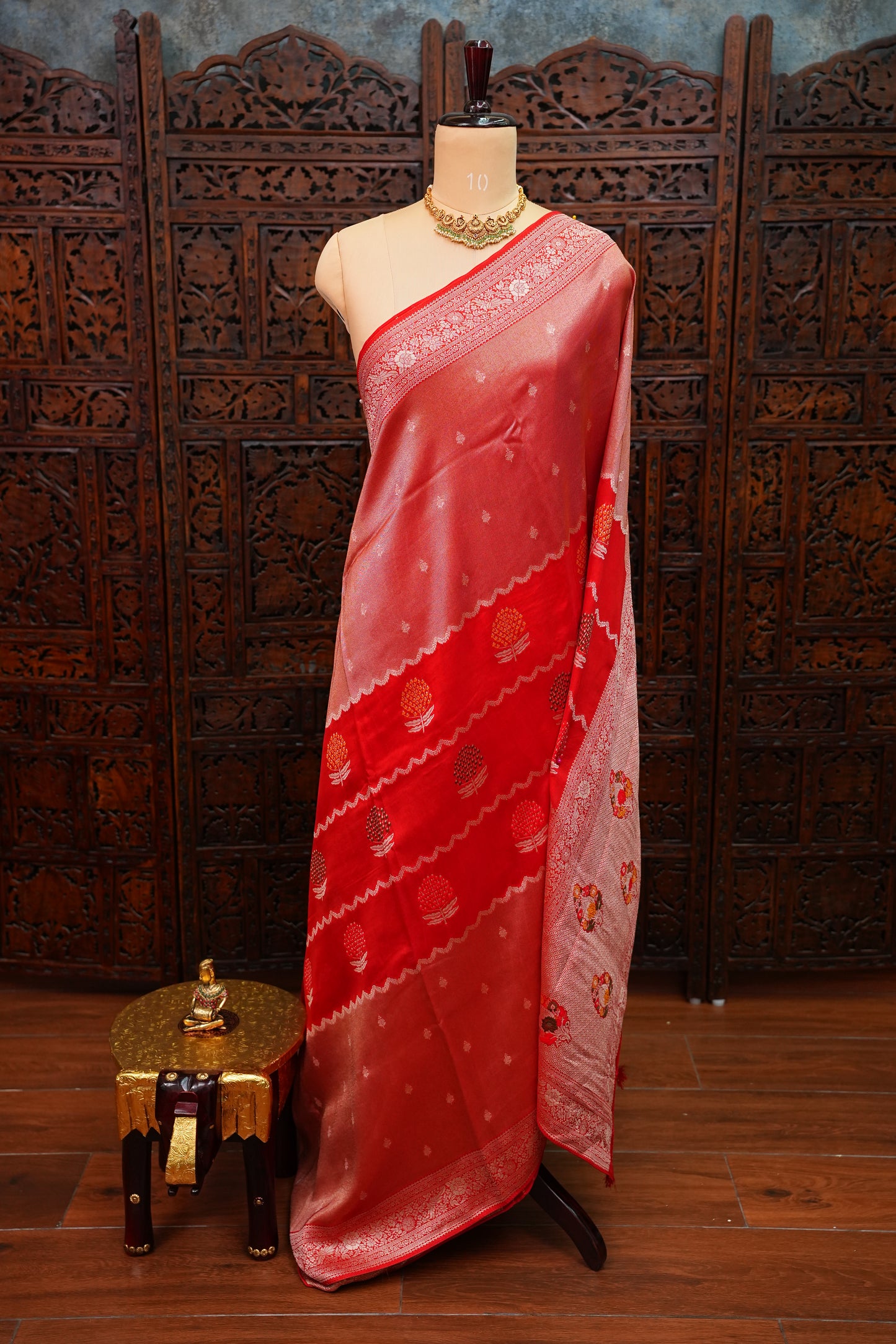 Mellow Tissue & Banarasi Fusion Saree with Meenakari Detailing – Red